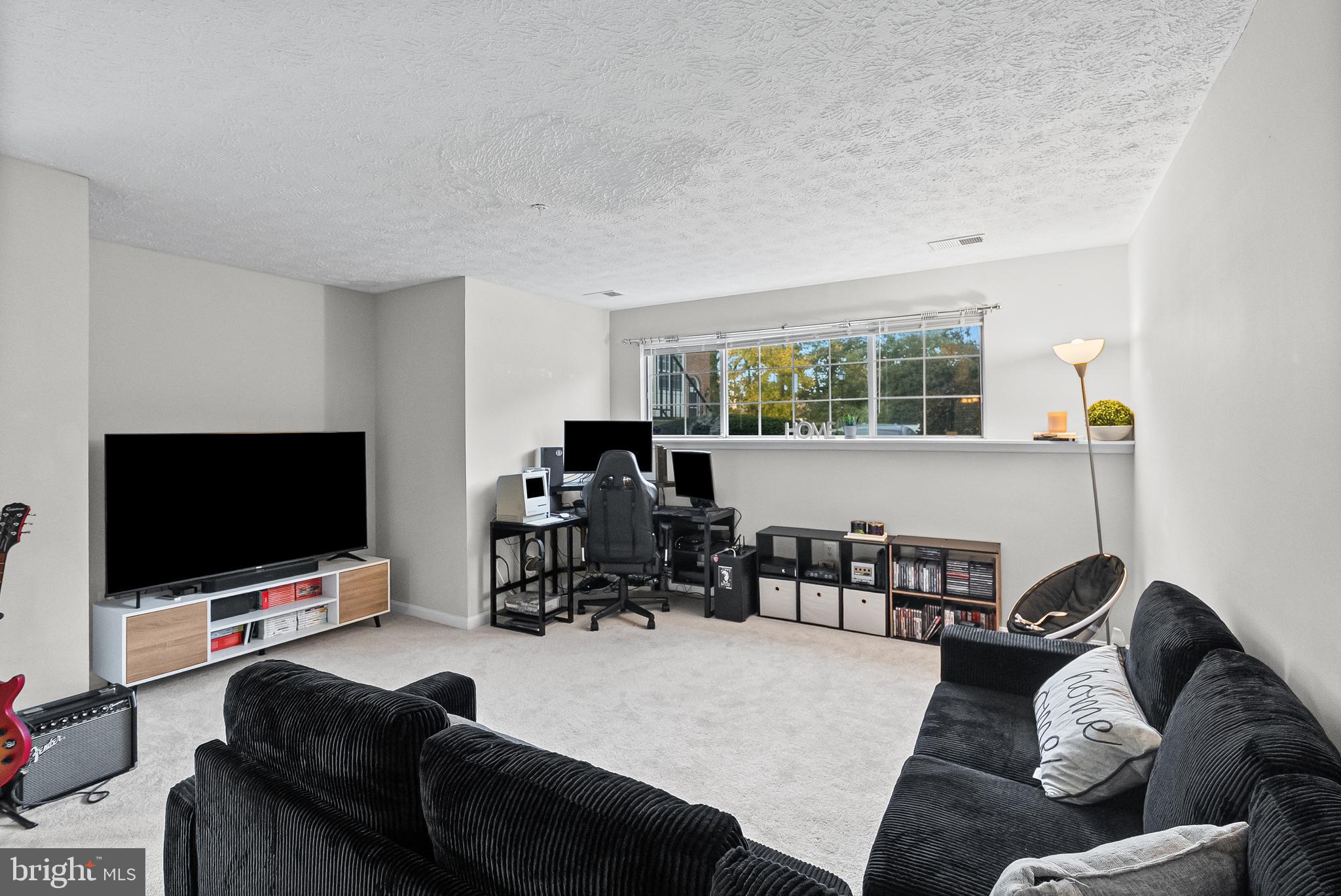 WILKINSON PLAZA - Residential