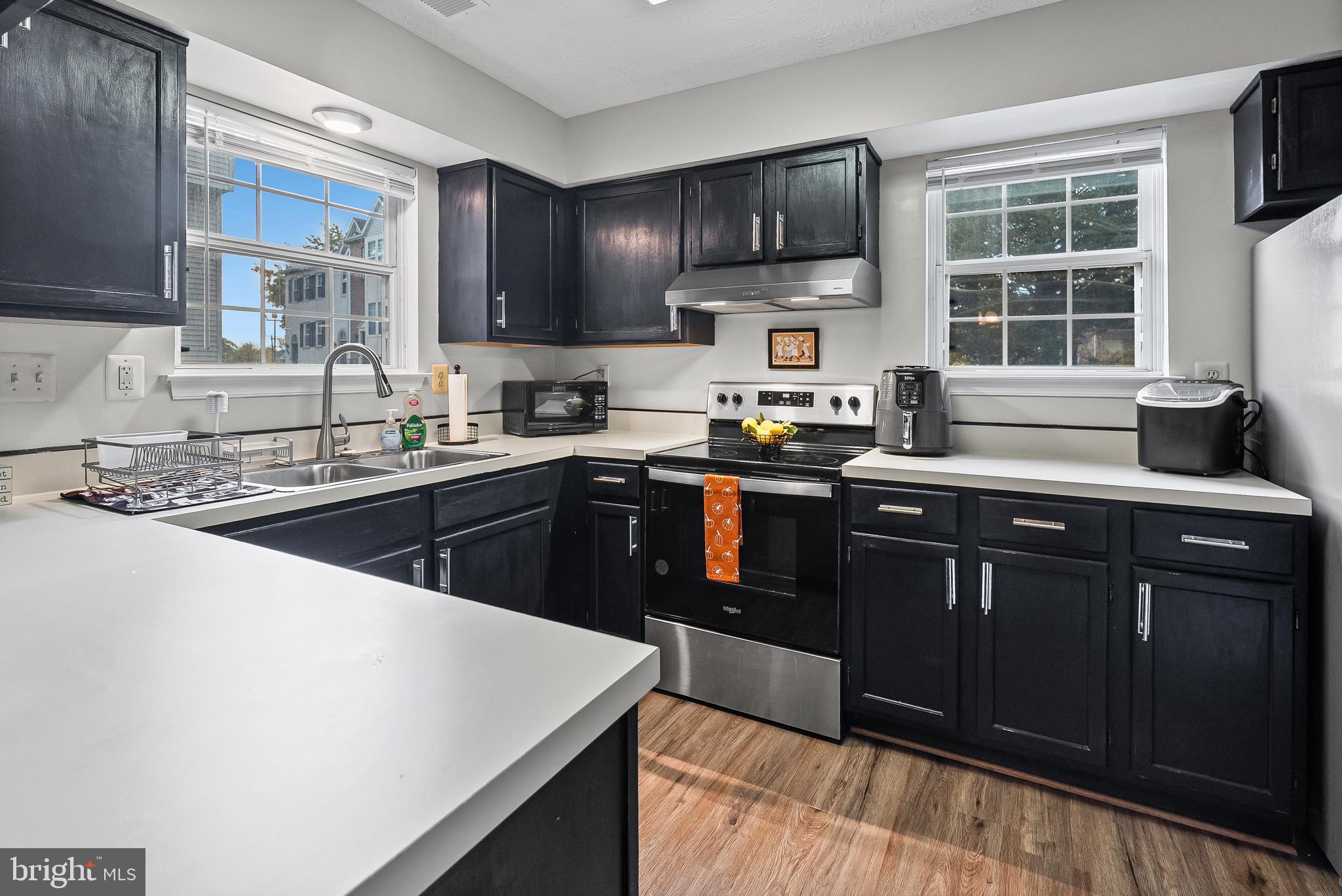 WILKINSON PLAZA - Residential