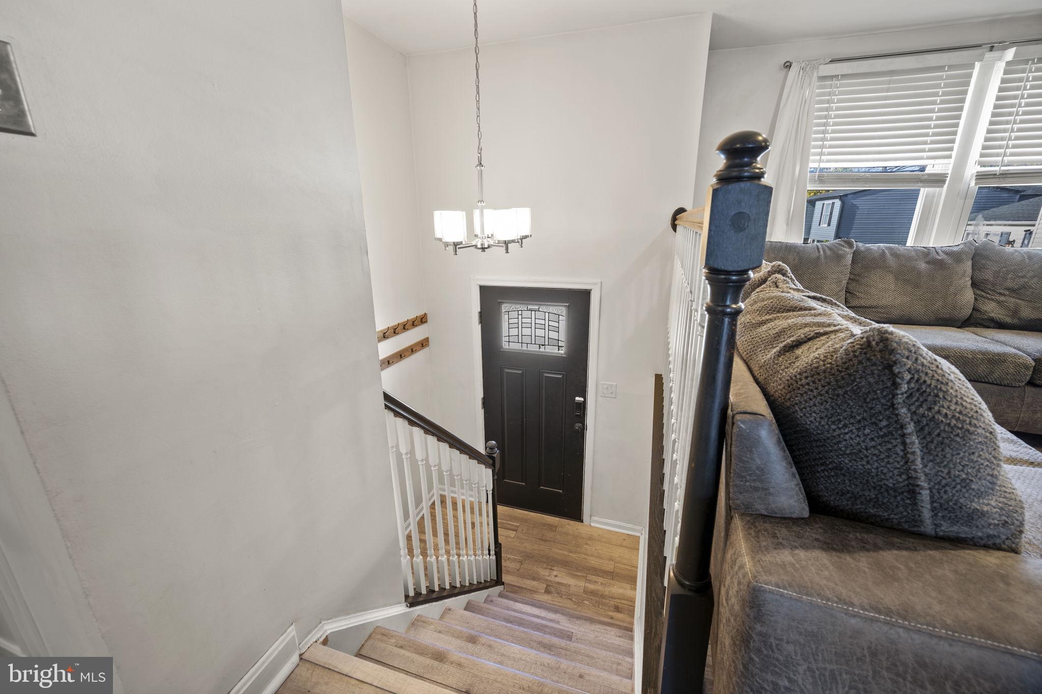 HALLFIELD MANOR - Residential