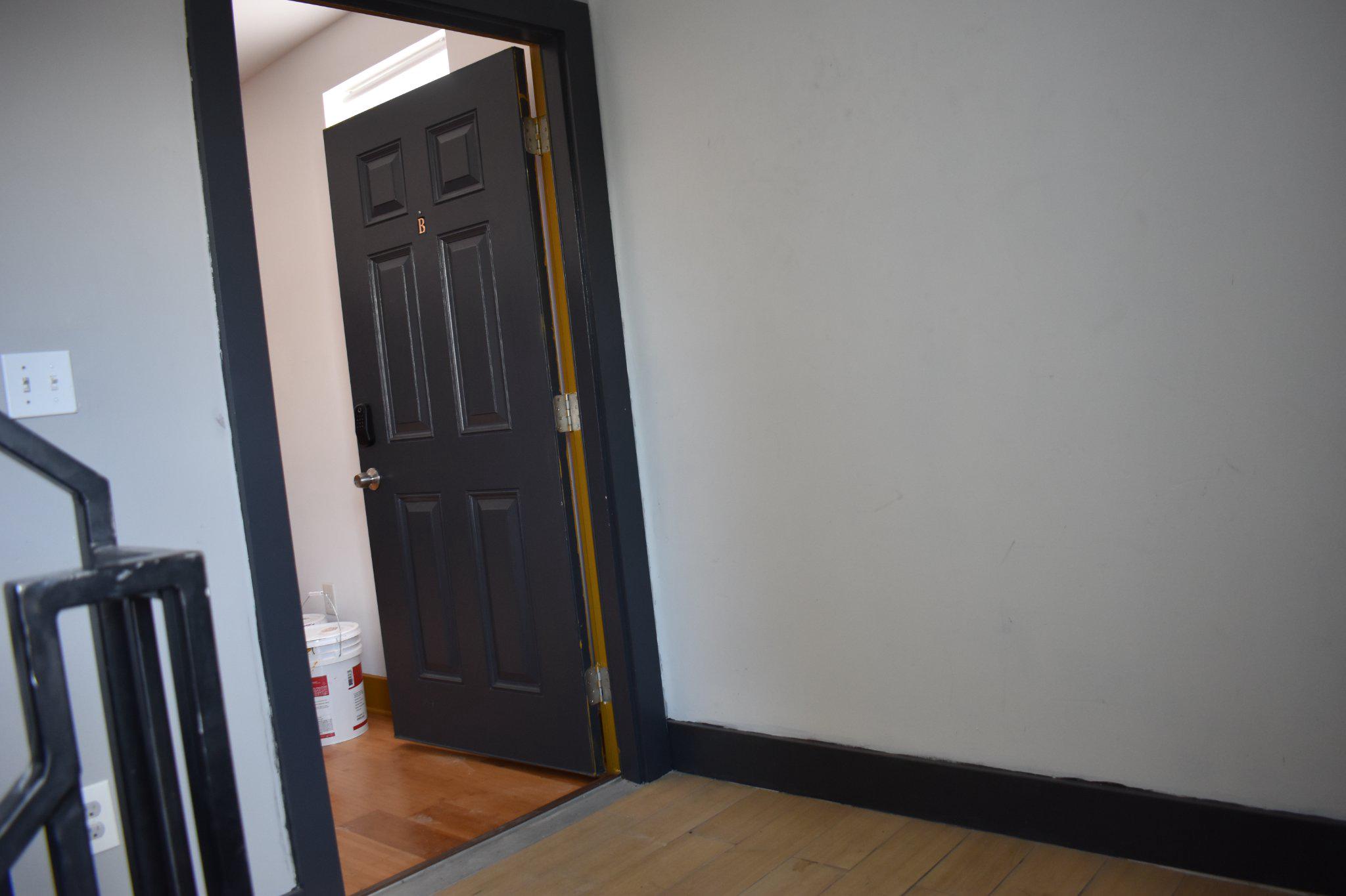 PHILADELPHIA (WEST) - Commercial Sale