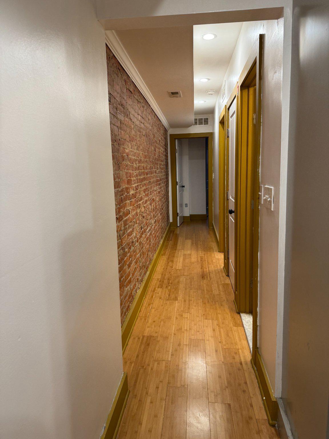 PHILADELPHIA (WEST) - Commercial Sale