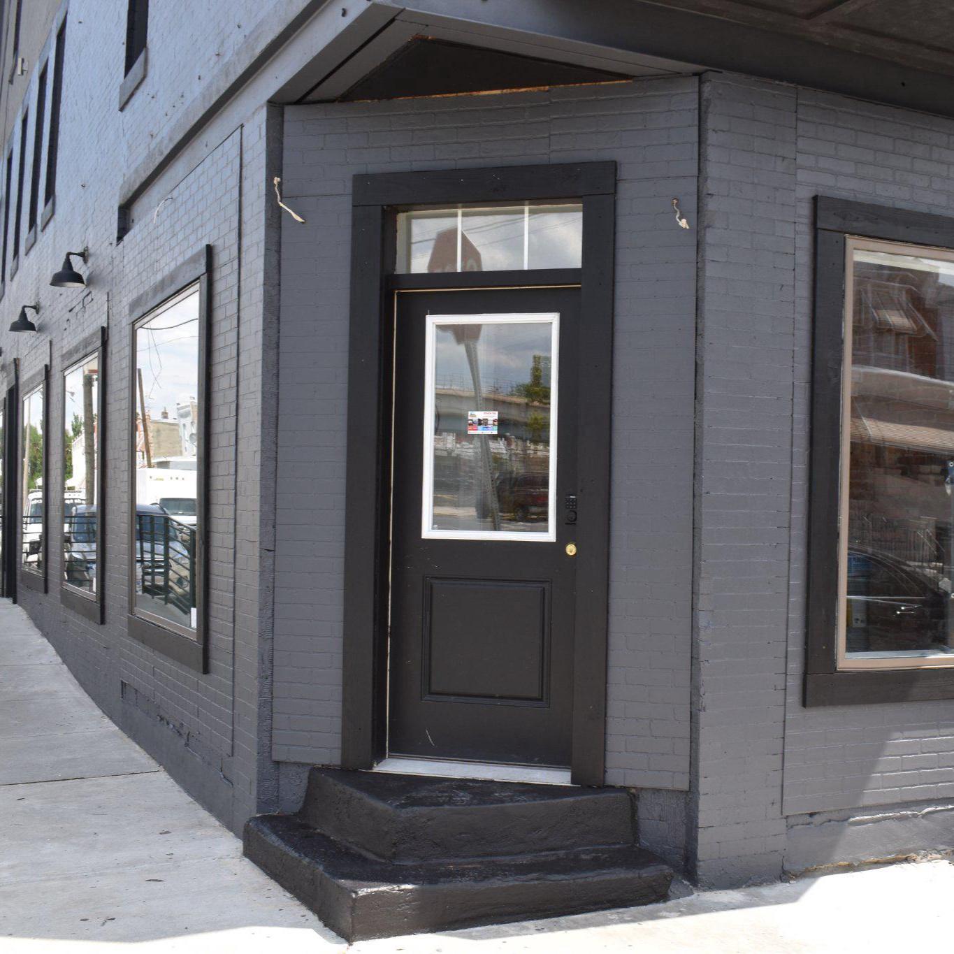 PHILADELPHIA (WEST) - Commercial Sale