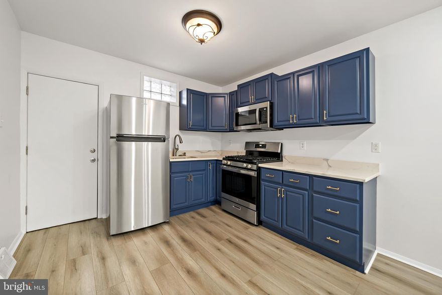 Spacious first floor apartment with full basement in the heart of South Philly's West Passyunk Area. Walk to Nipotina, Nick's Old Roast Beef, Phil's steaks- just to name a few! Minutes to i76 making, it a 15-minute commute to CHOP, Penn, & University City.  Enter into a shared vestibule.  Apartment door opens to a bright and renovated living room/ kitchen area.  Large bedroom with closet towards the front of the house. New bathroom with walk in shower.  Fenced yard off of kitchen.  Large basement for storage and laundry.  Sorry no pets!