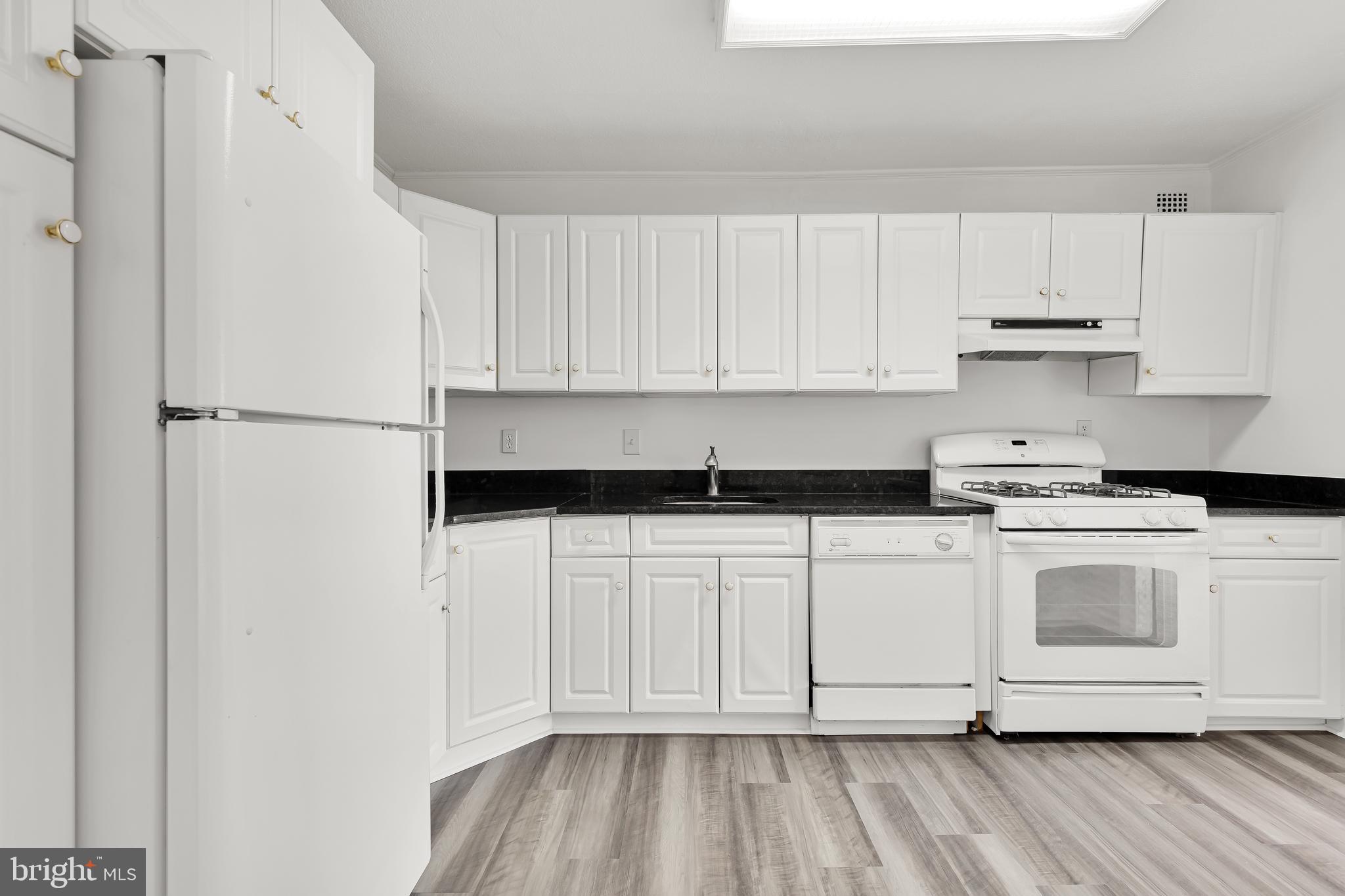 ROCKVILLE - Residential