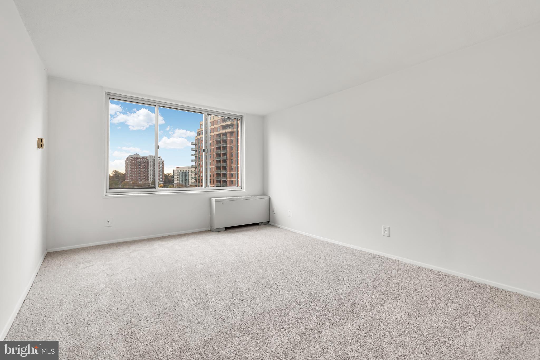 ROCKVILLE - Residential