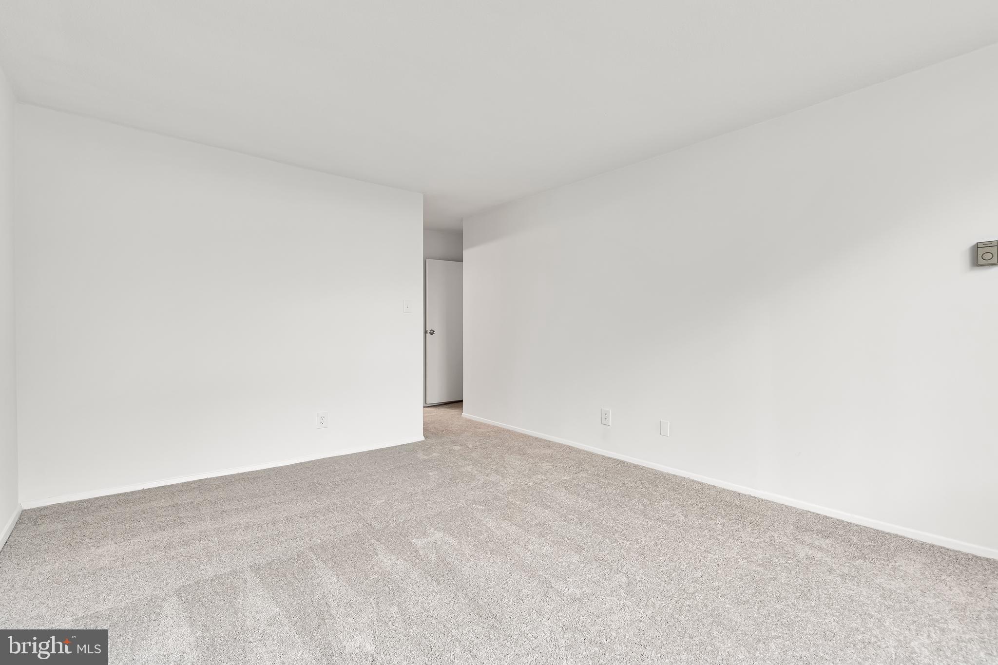 ROCKVILLE - Residential