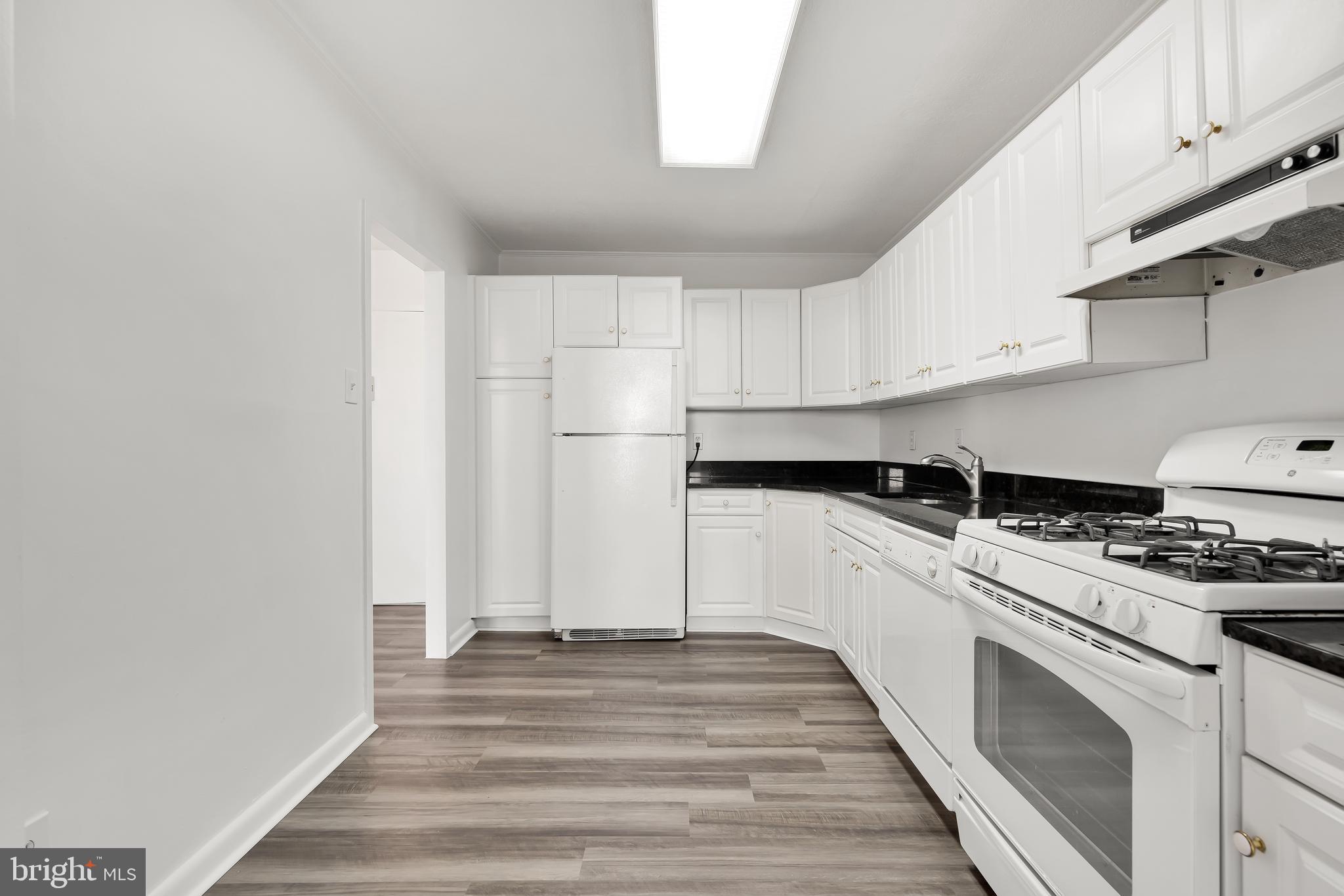 ROCKVILLE - Residential