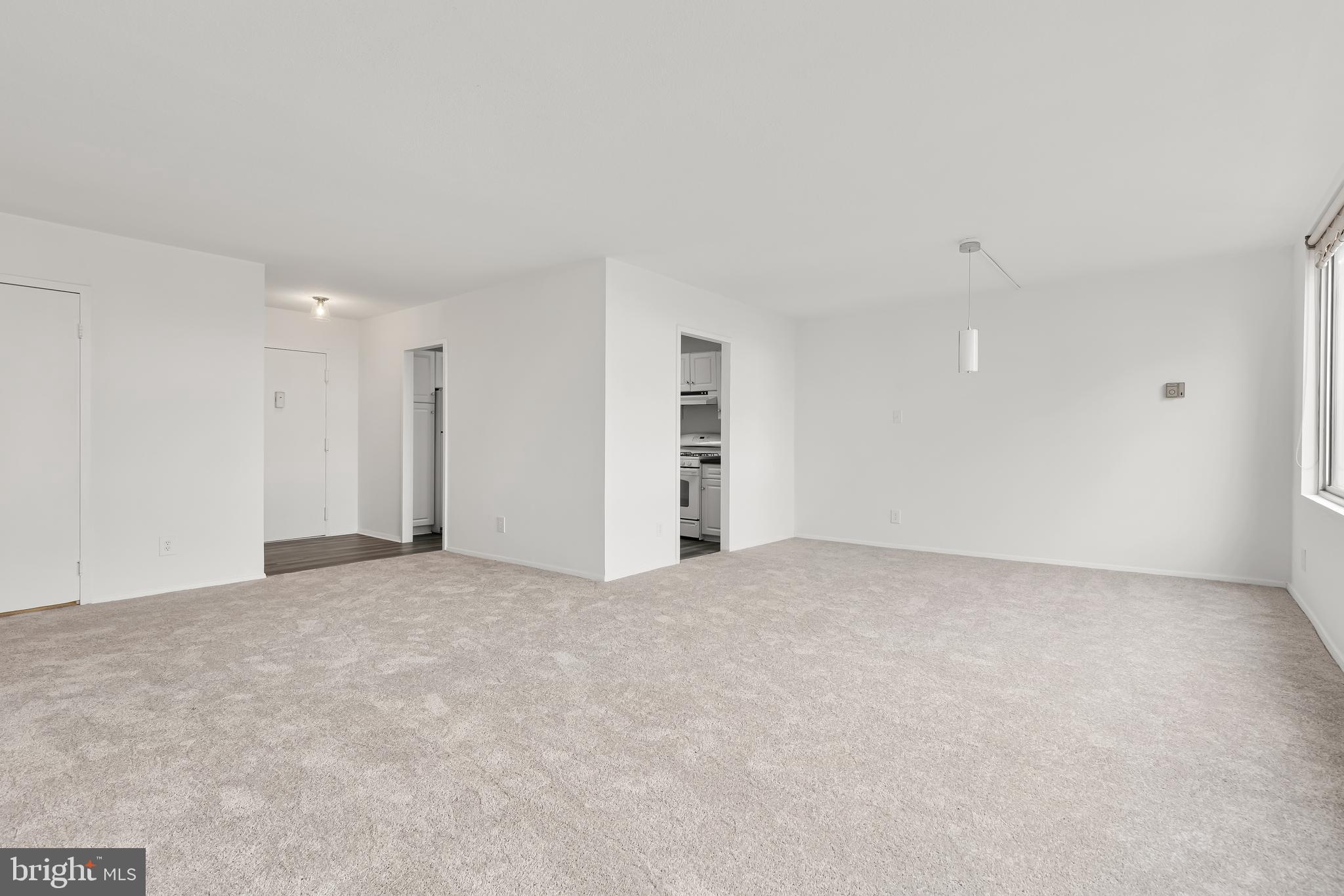 ROCKVILLE - Residential