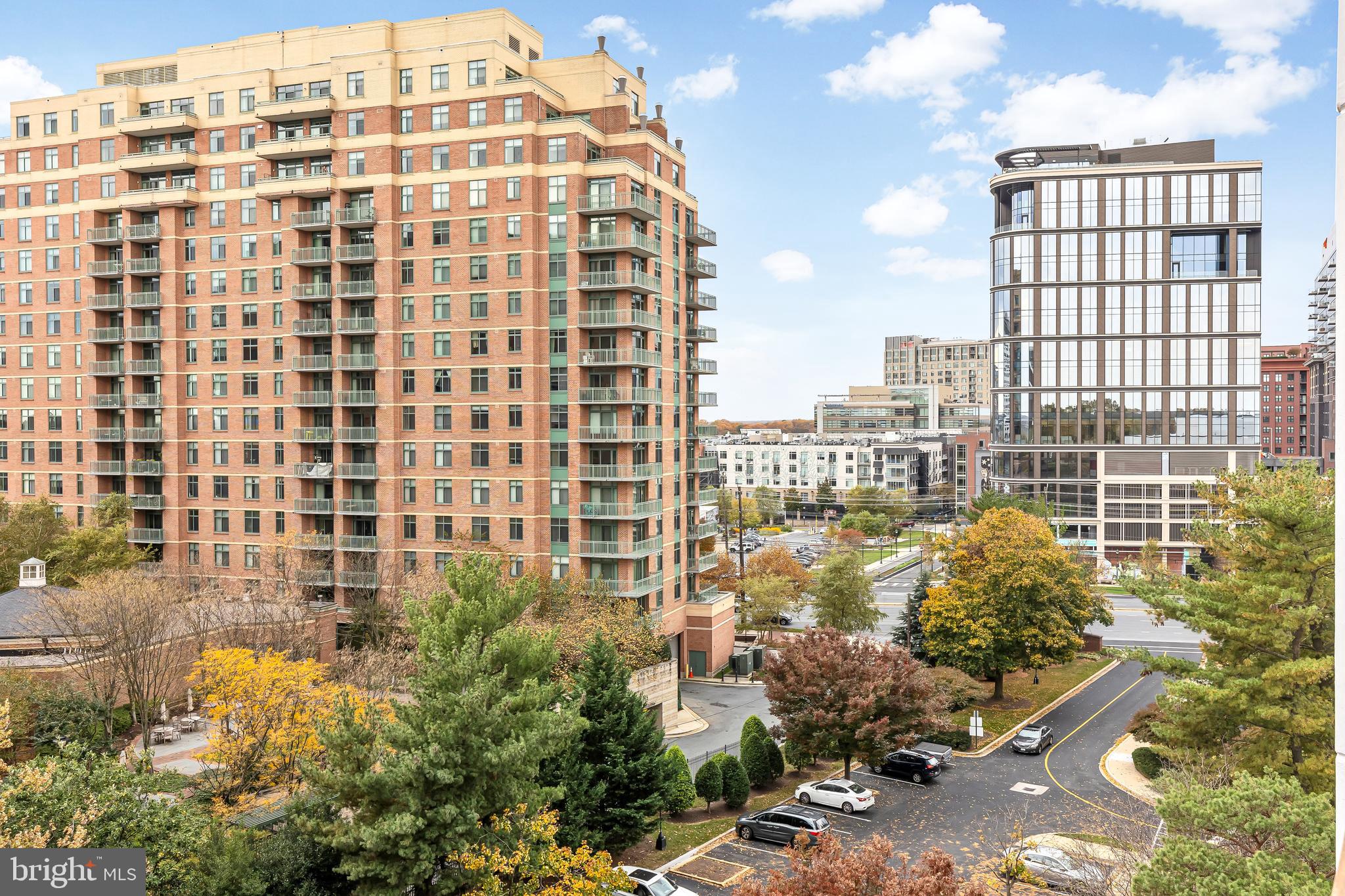 ROCKVILLE - Residential