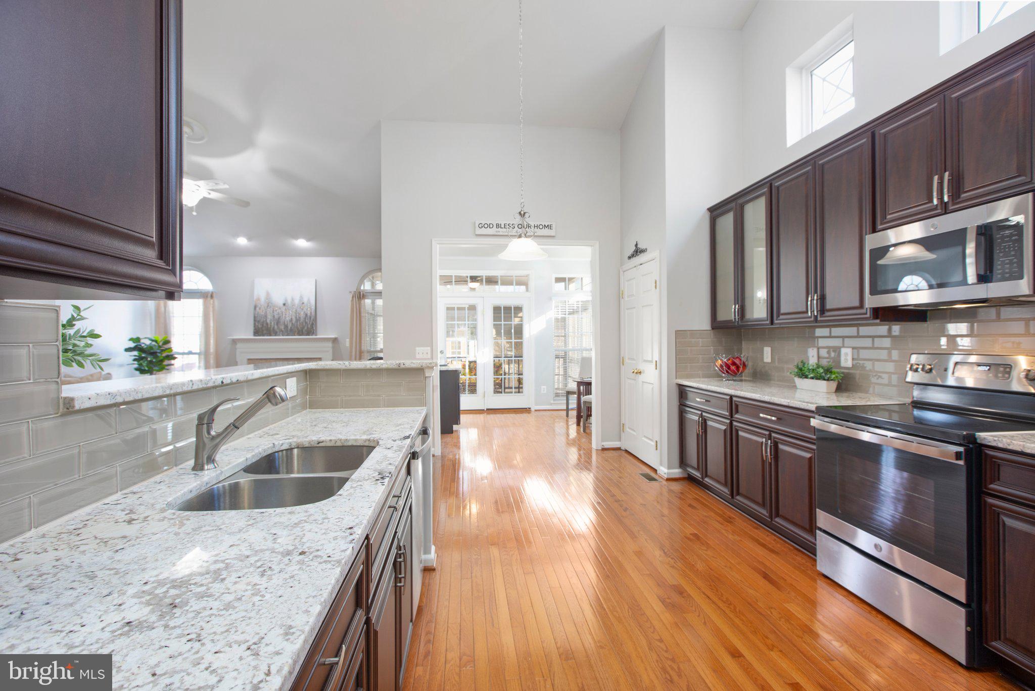 VIRGINIA HERITAGE AT LEE'S PARK - Residential