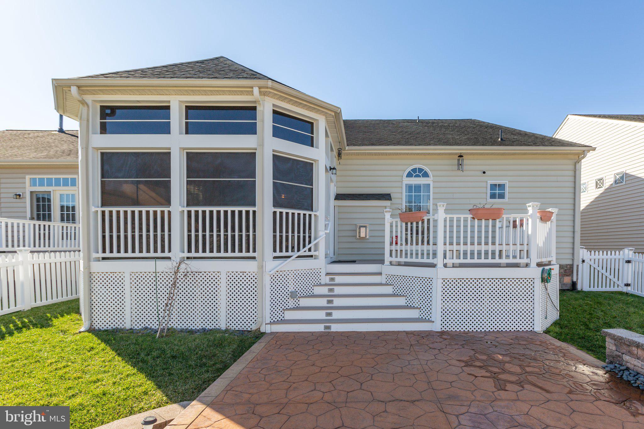 VIRGINIA HERITAGE AT LEE'S PARK - Residential