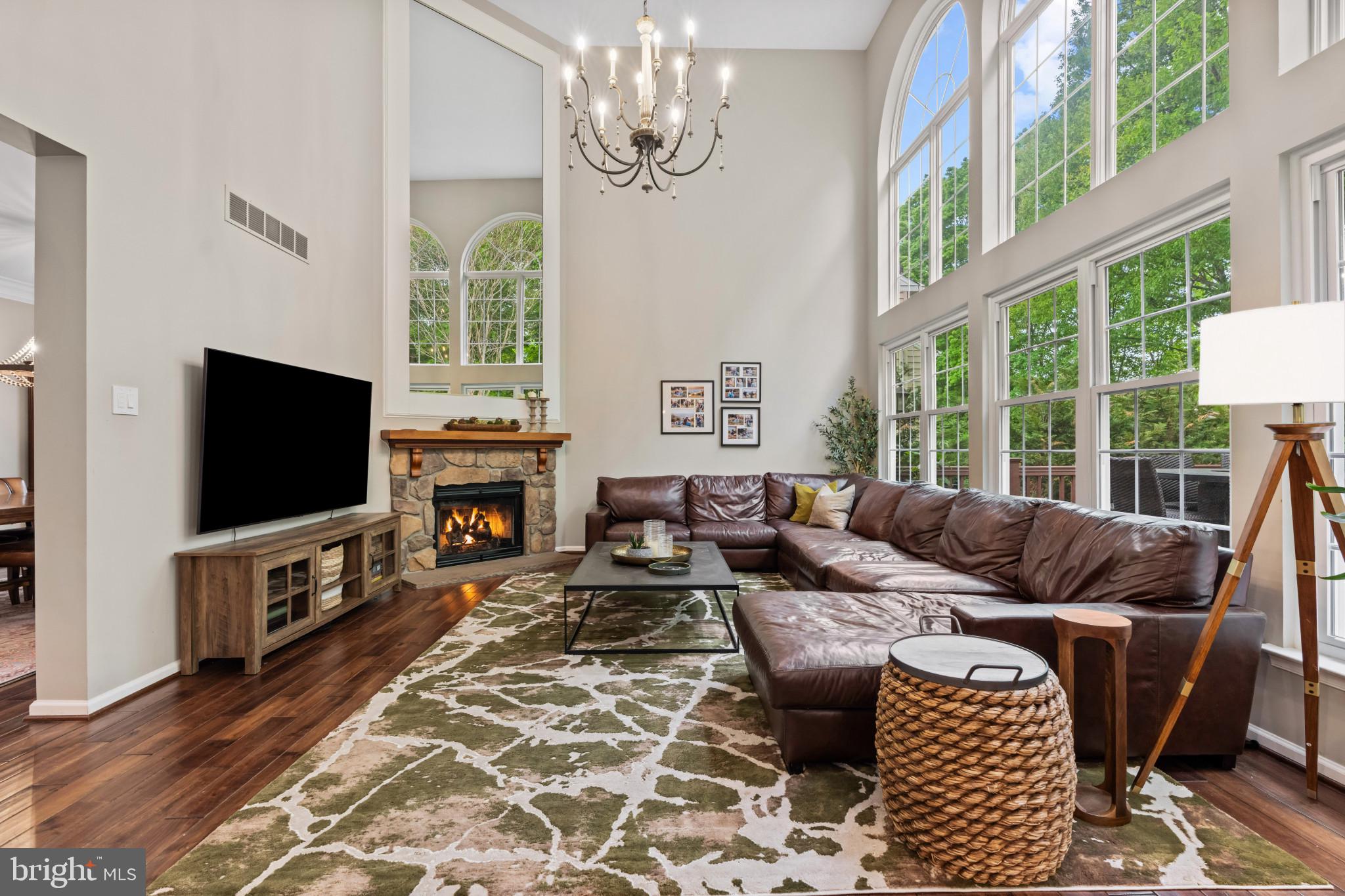 RIVERWOODS - Residential