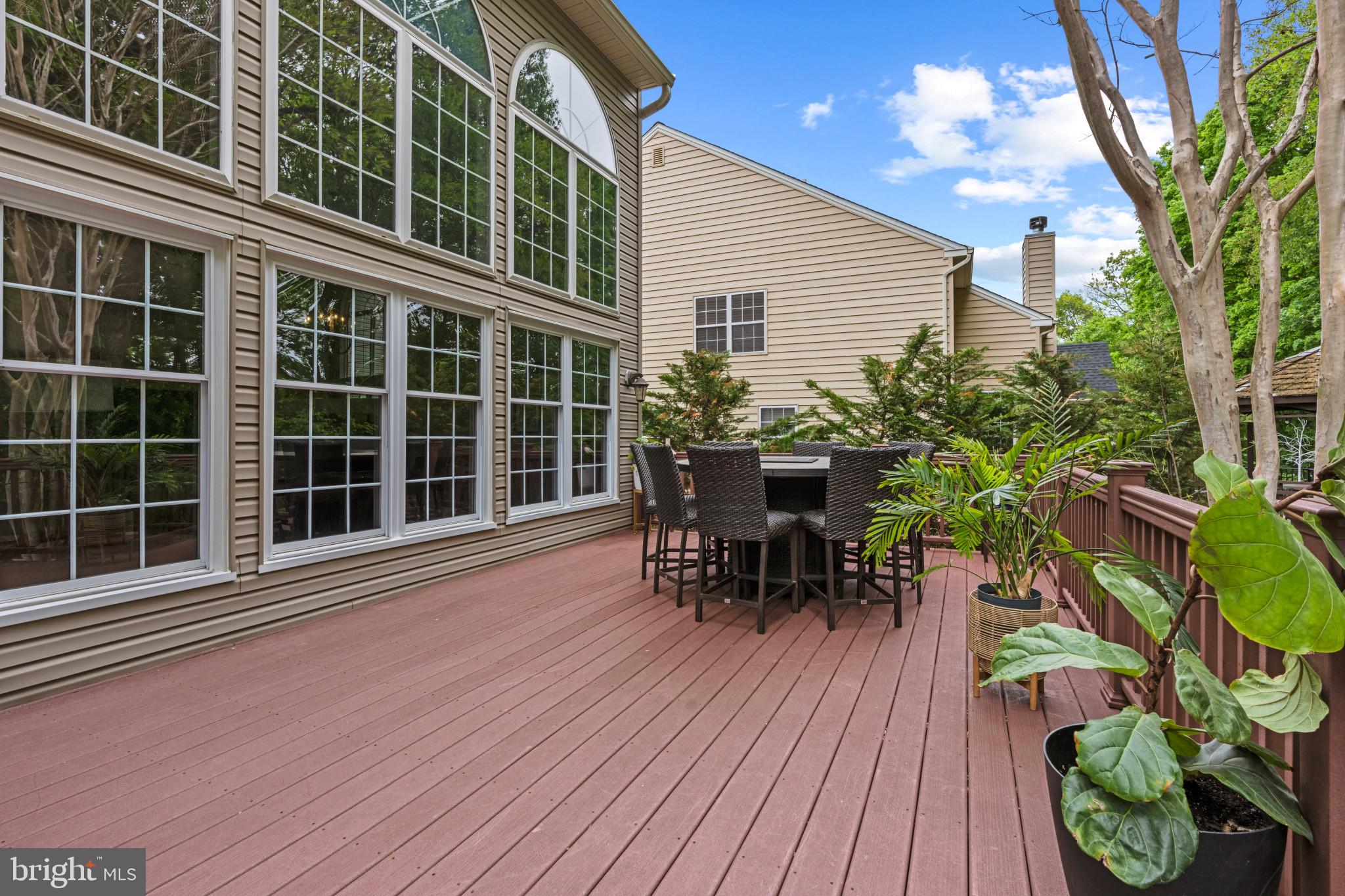 RIVERWOODS - Residential