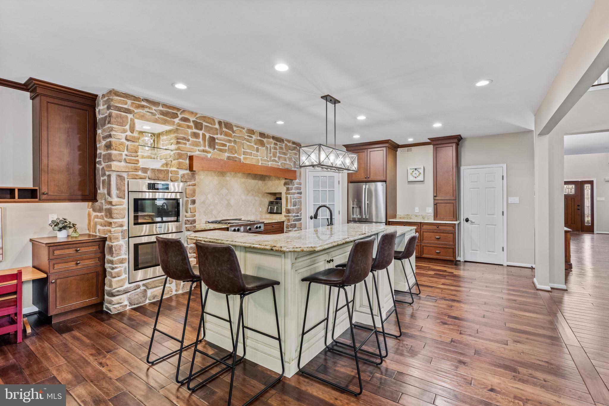 RIVERWOODS - Residential