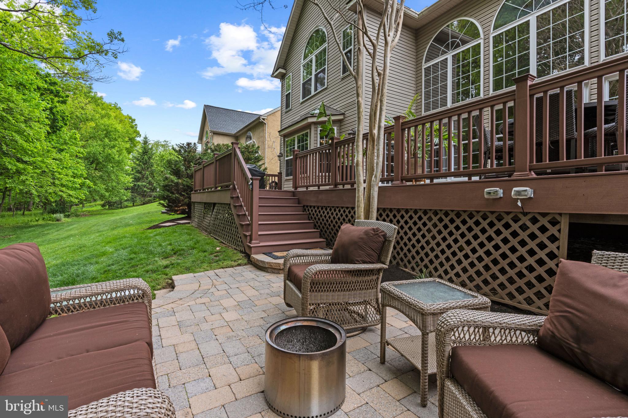 RIVERWOODS - Residential