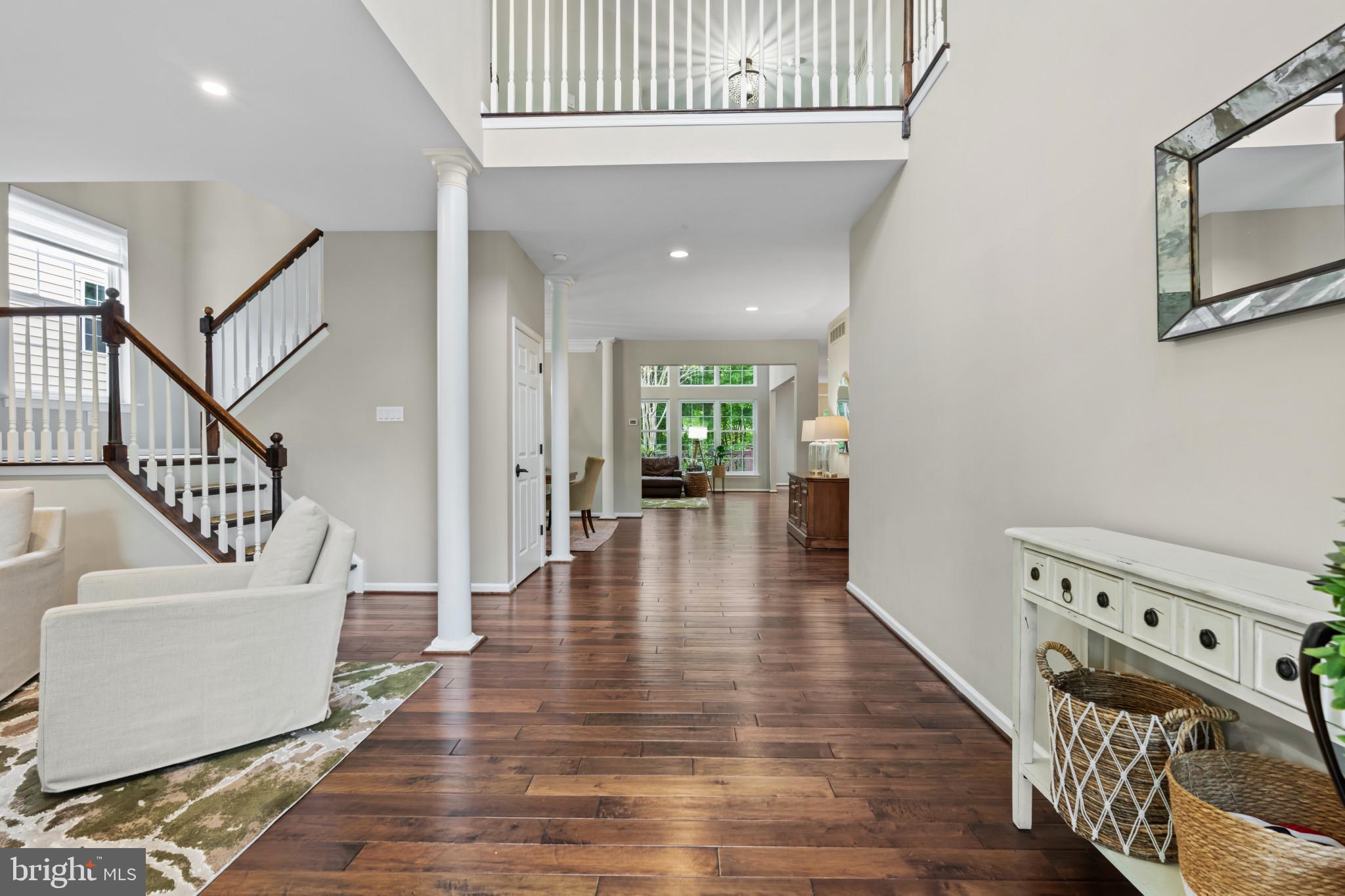 RIVERWOODS - Residential