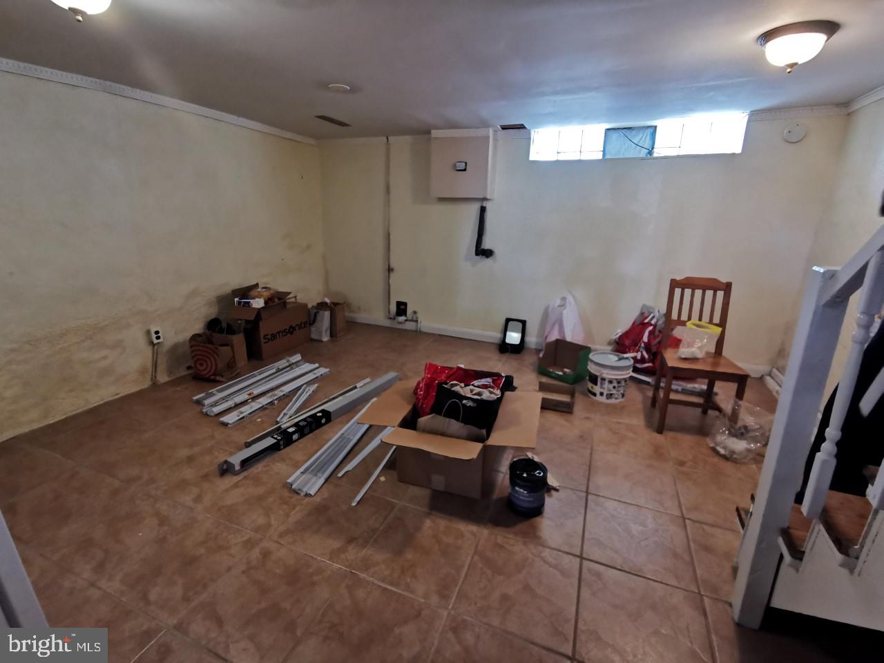 OXFORD CIRCLE - Residential