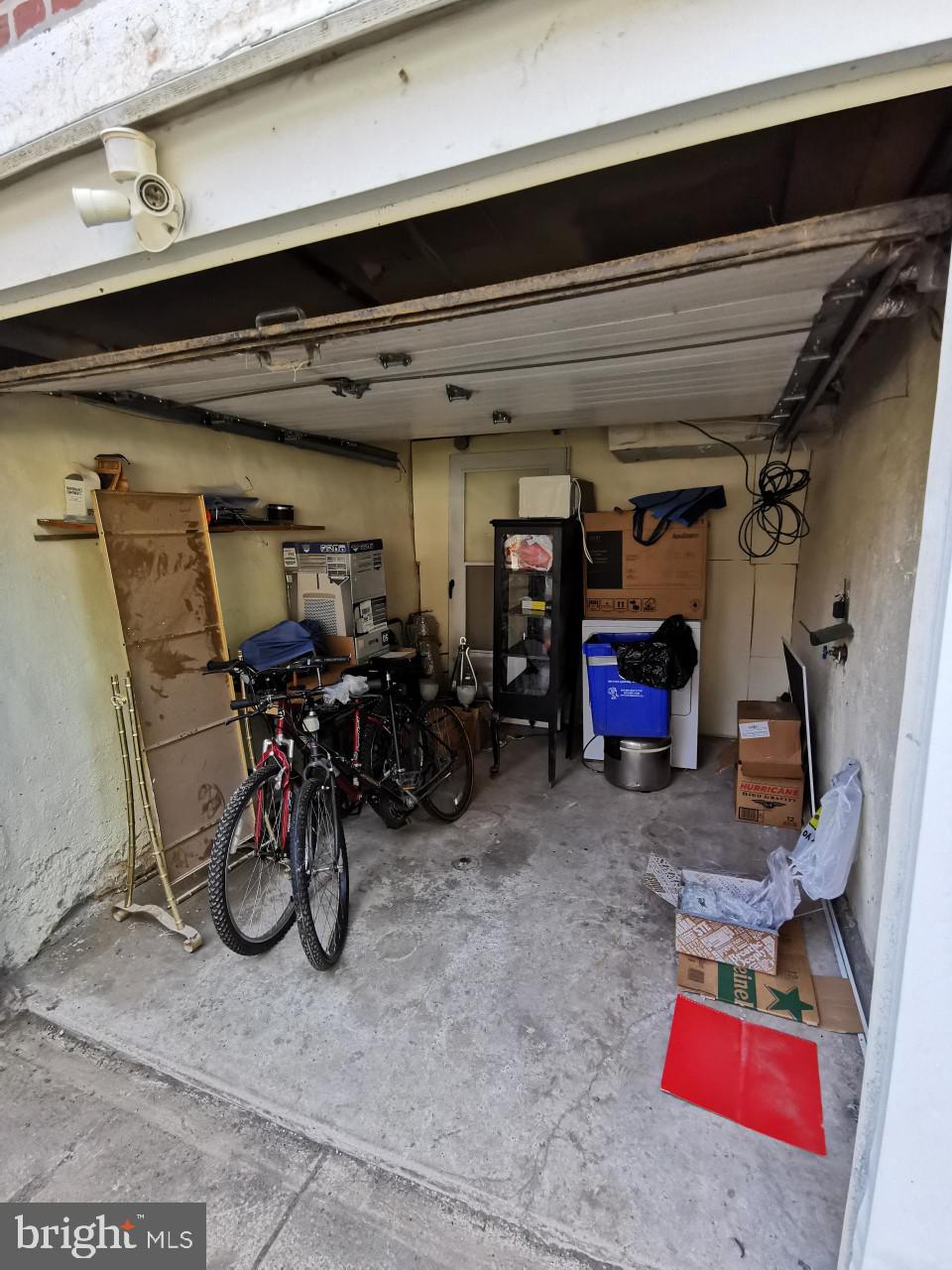 OXFORD CIRCLE - Residential