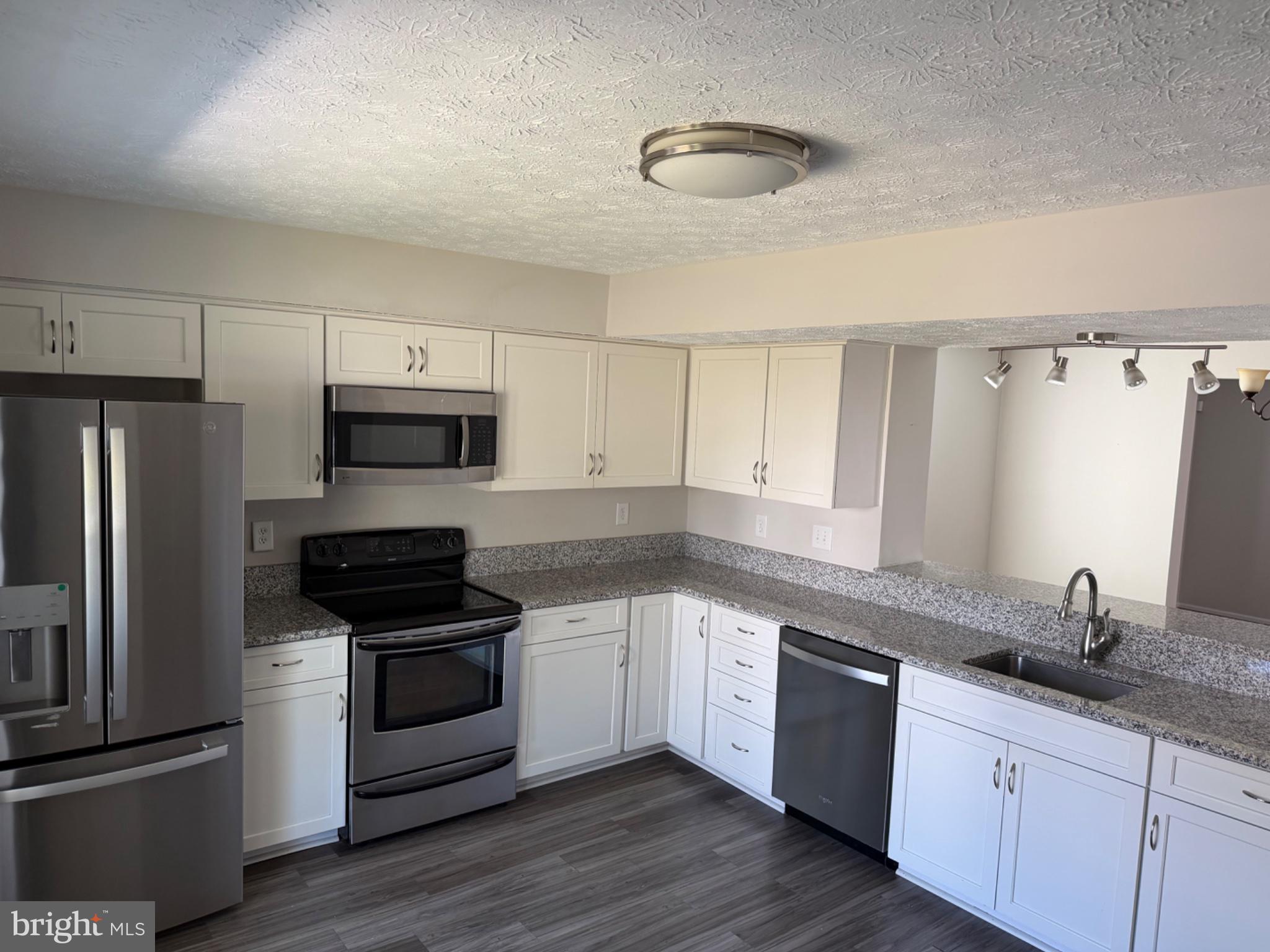 14852 SILVER ASH COURT