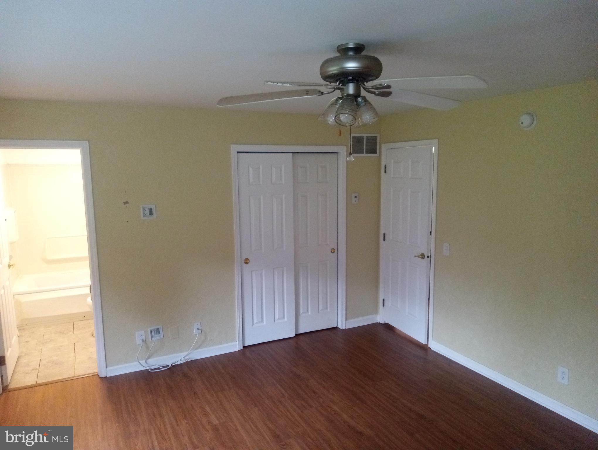 923 OAK DRIVE