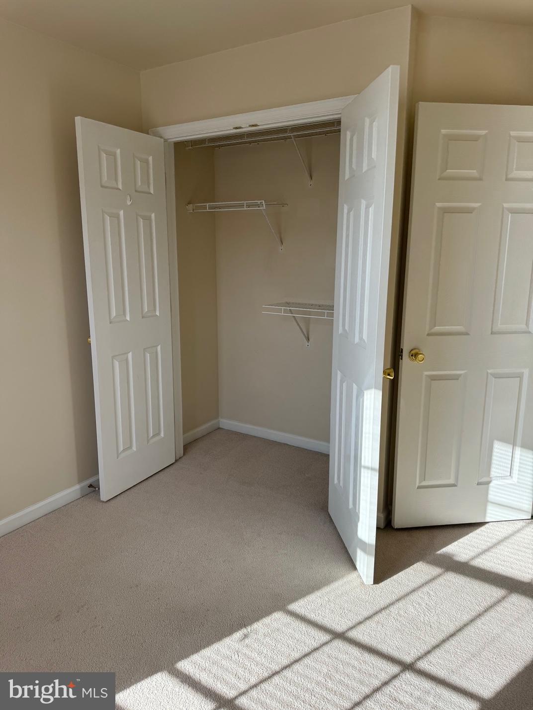 KEYSTONE MANOR - Residential Lease