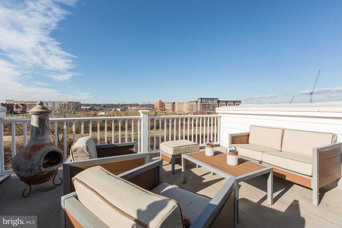 POTOMAC GREENS - Residential