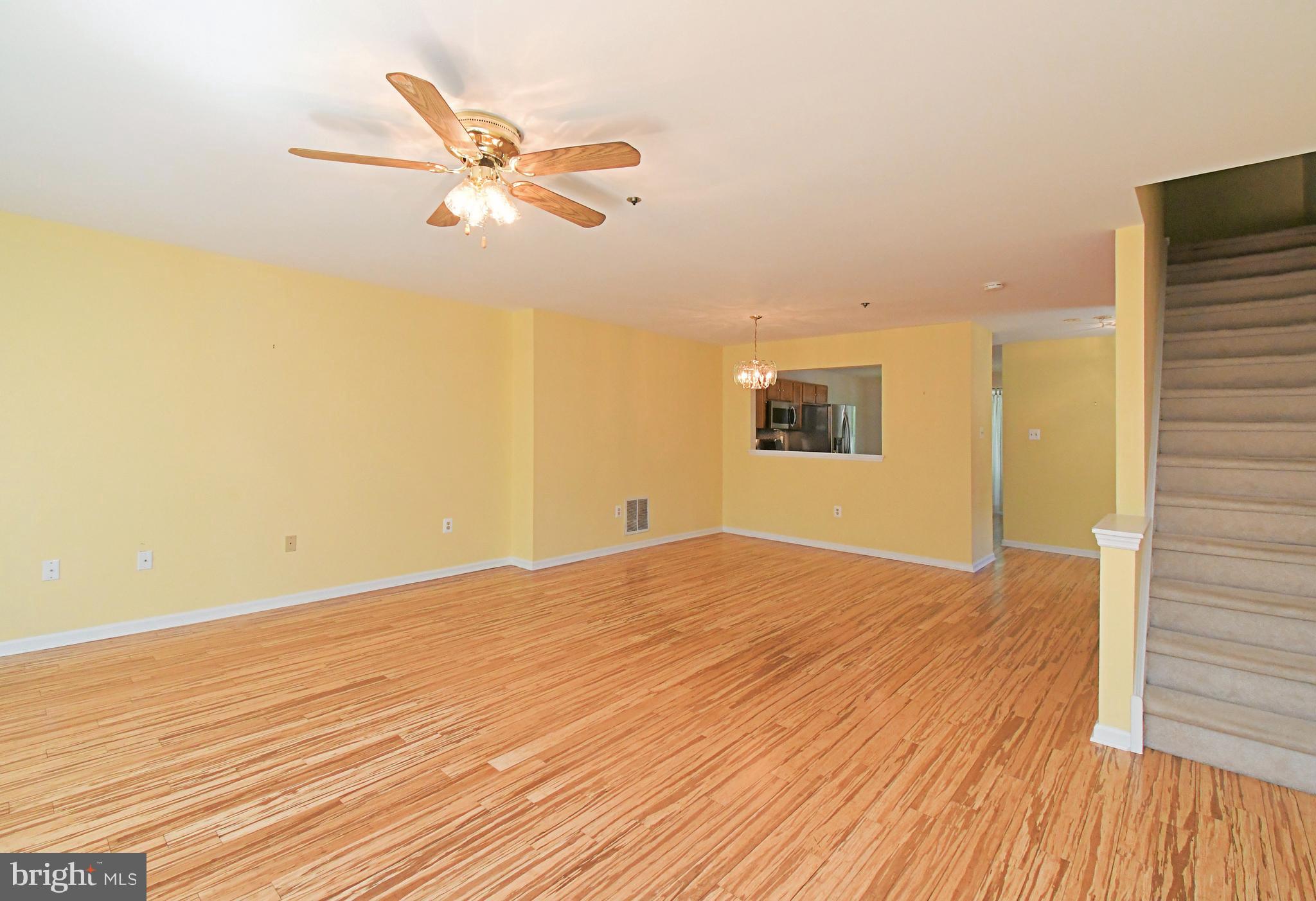 WILLIAMSBURG COMS - Residential