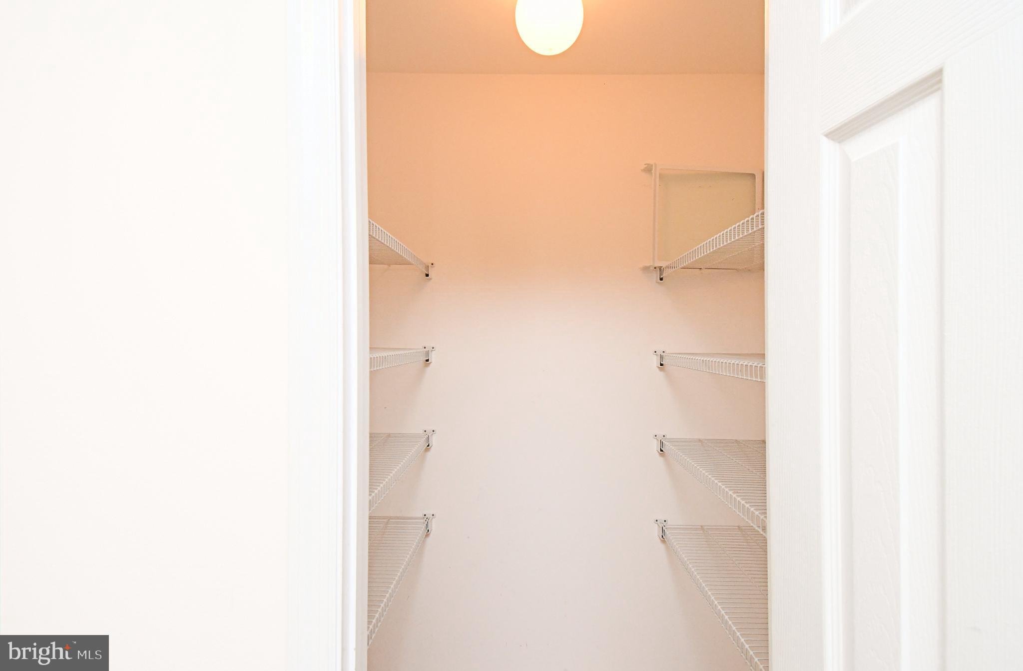WILLIAMSBURG COMS - Residential