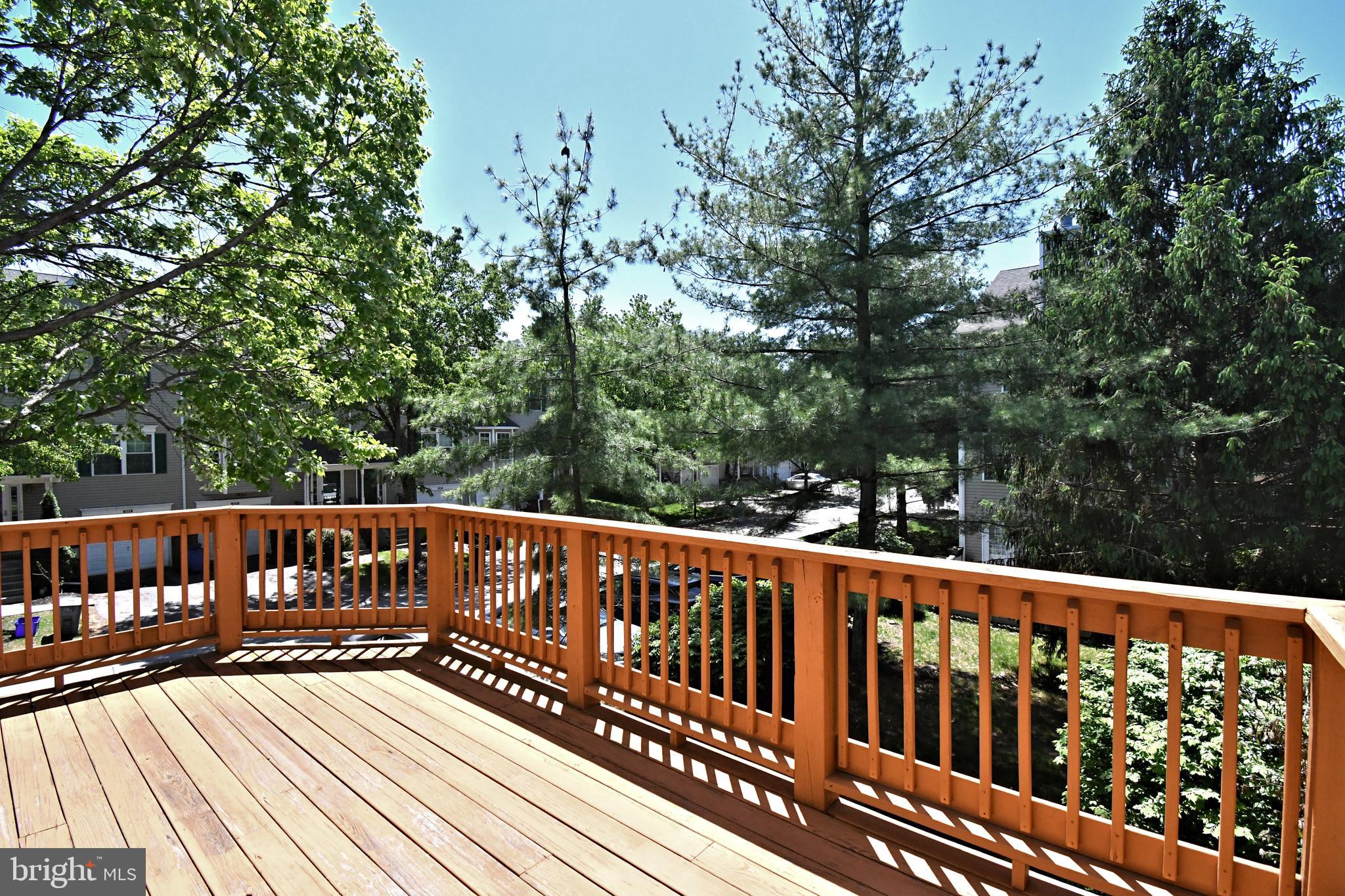 WILLIAMSBURG COMS - Residential