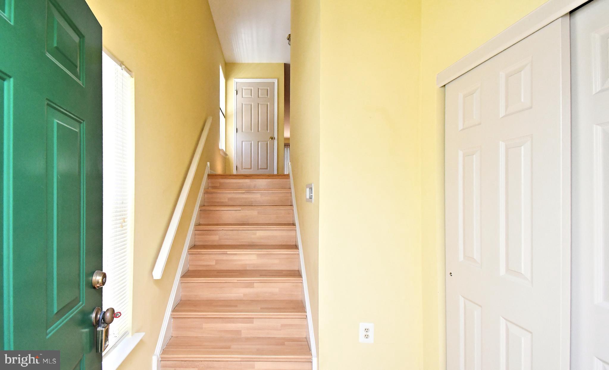 WILLIAMSBURG COMS - Residential