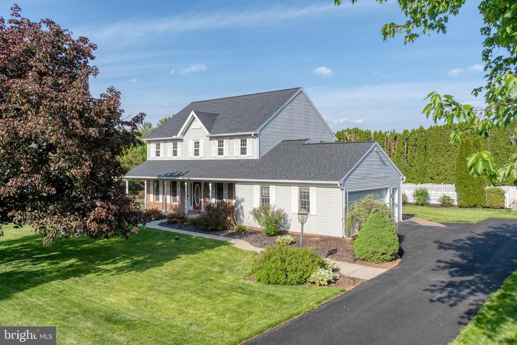 Photo of 751 Steeplechase Road, LANDISVILLE, PA 17538 (MLS # PALA2087108)