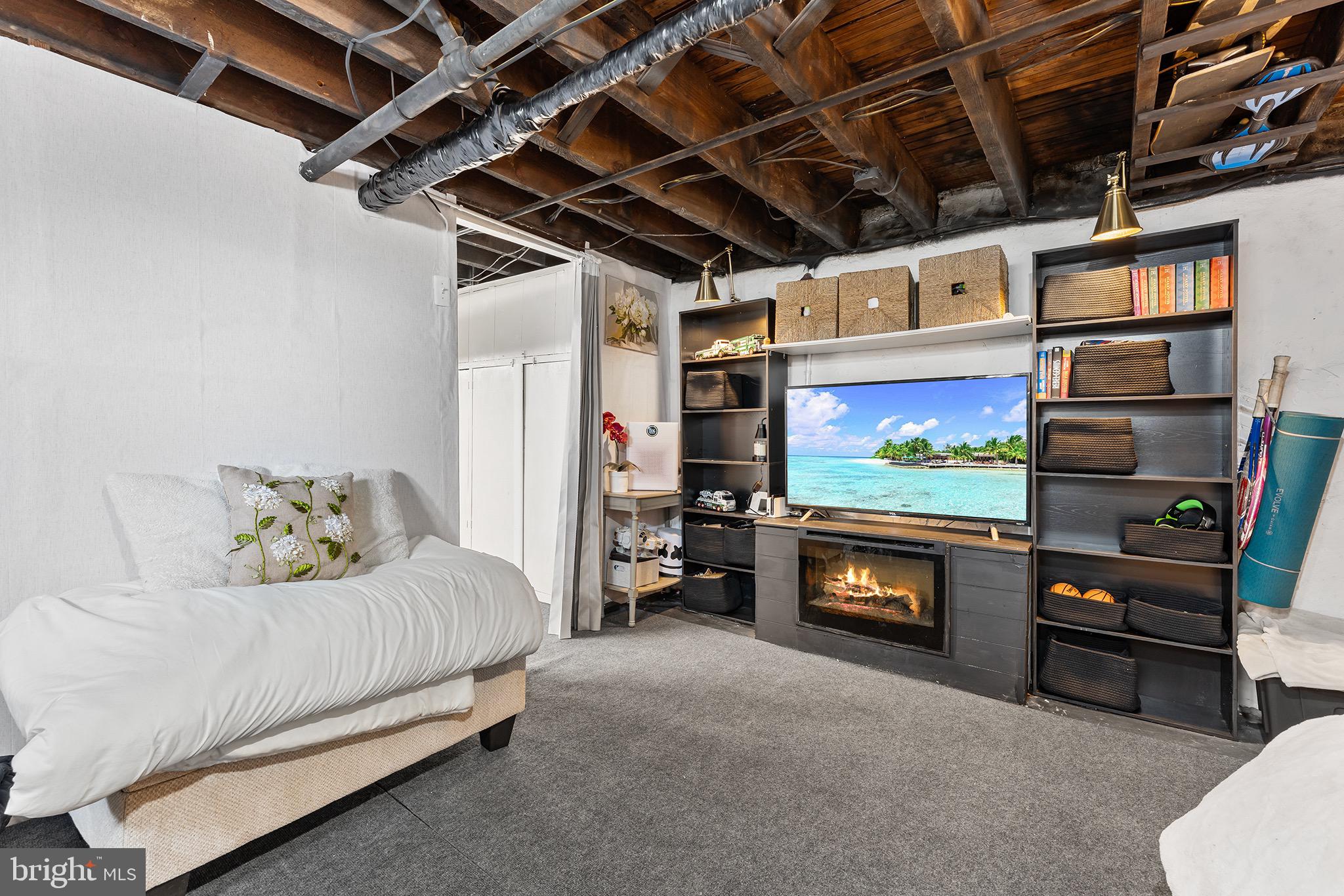 DREXEL MANOR - Residential