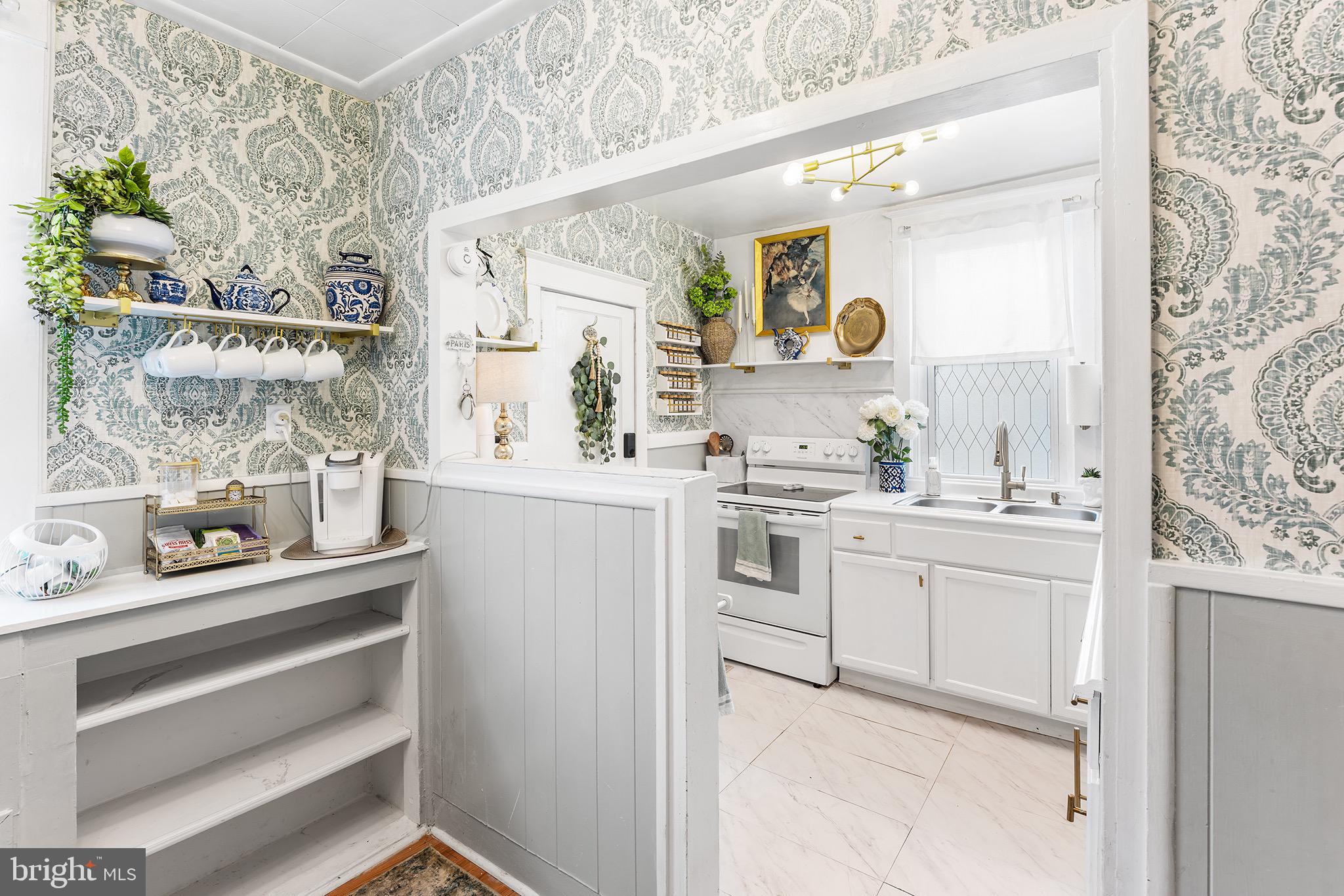 DREXEL MANOR - Residential