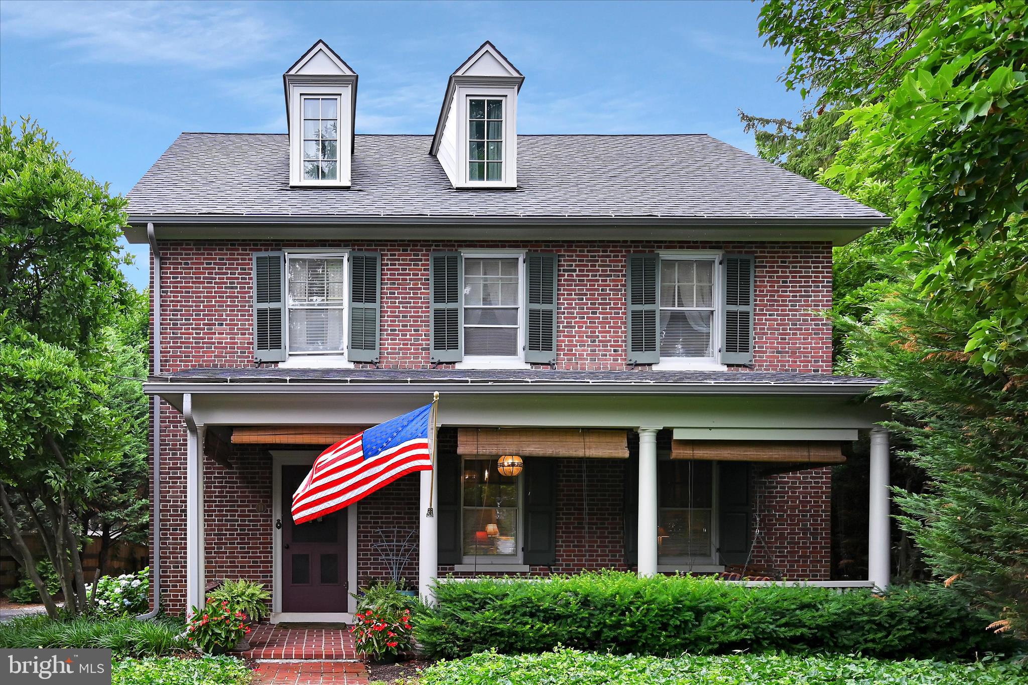 11 UNION AVENUE