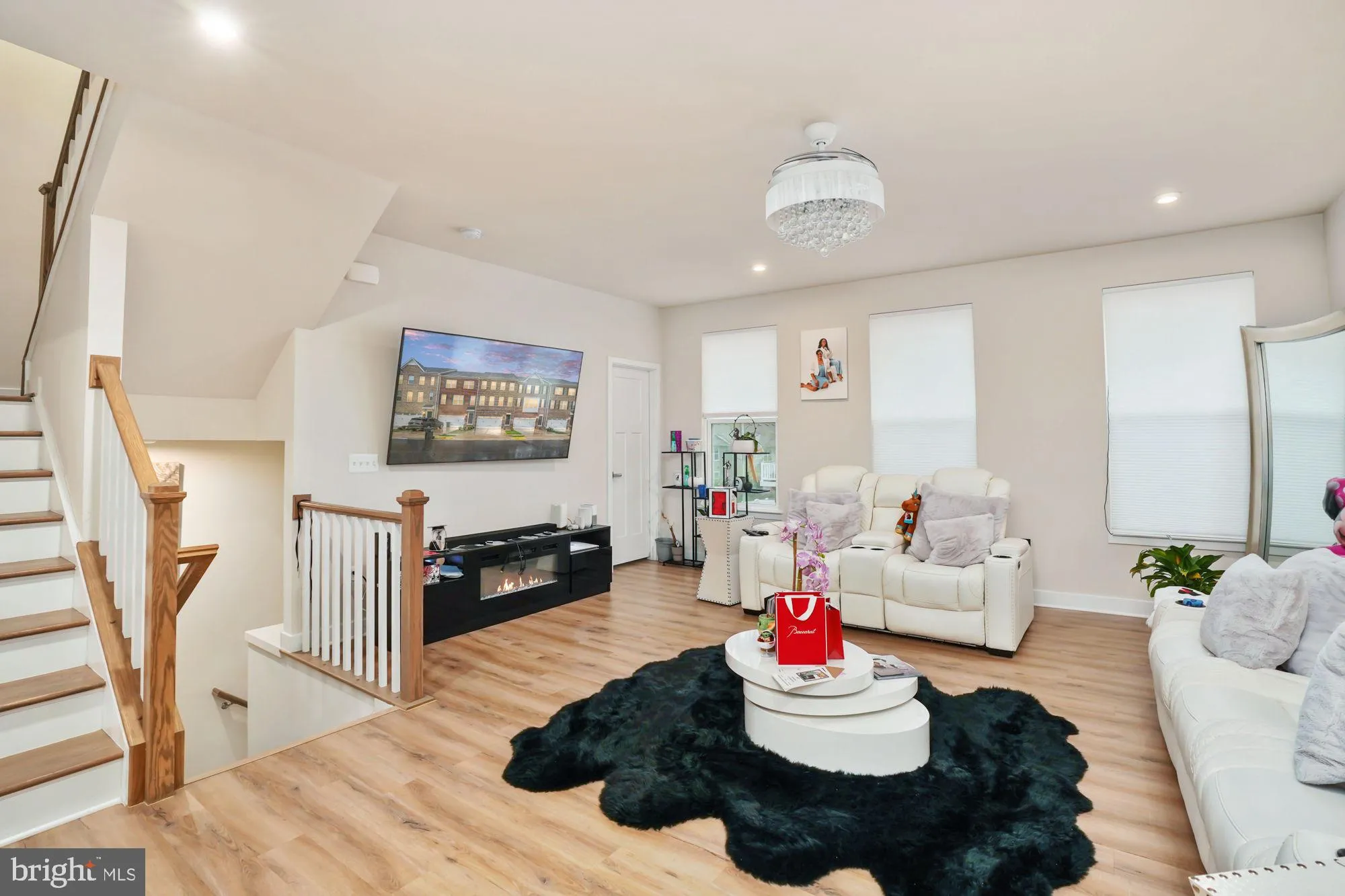 Manassas, Virginia 20109, United States, 4 Bedrooms Bedrooms, ,4 BathroomsBathrooms,Residential,Pending,108528