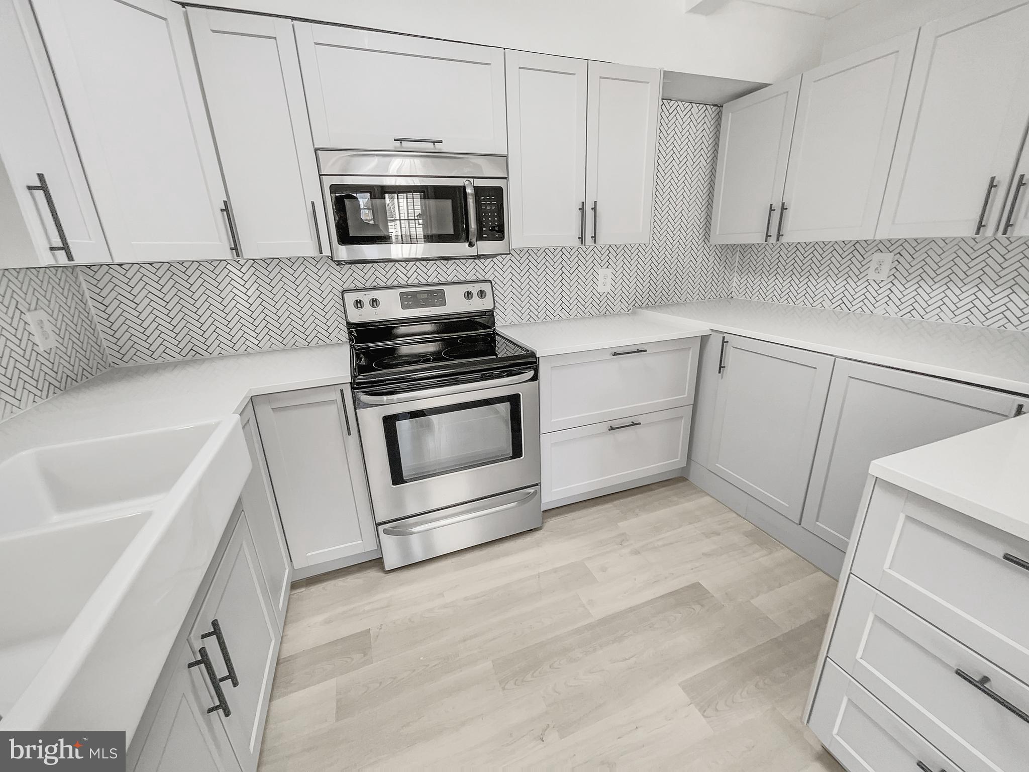 LAKE RIDGE - Residential