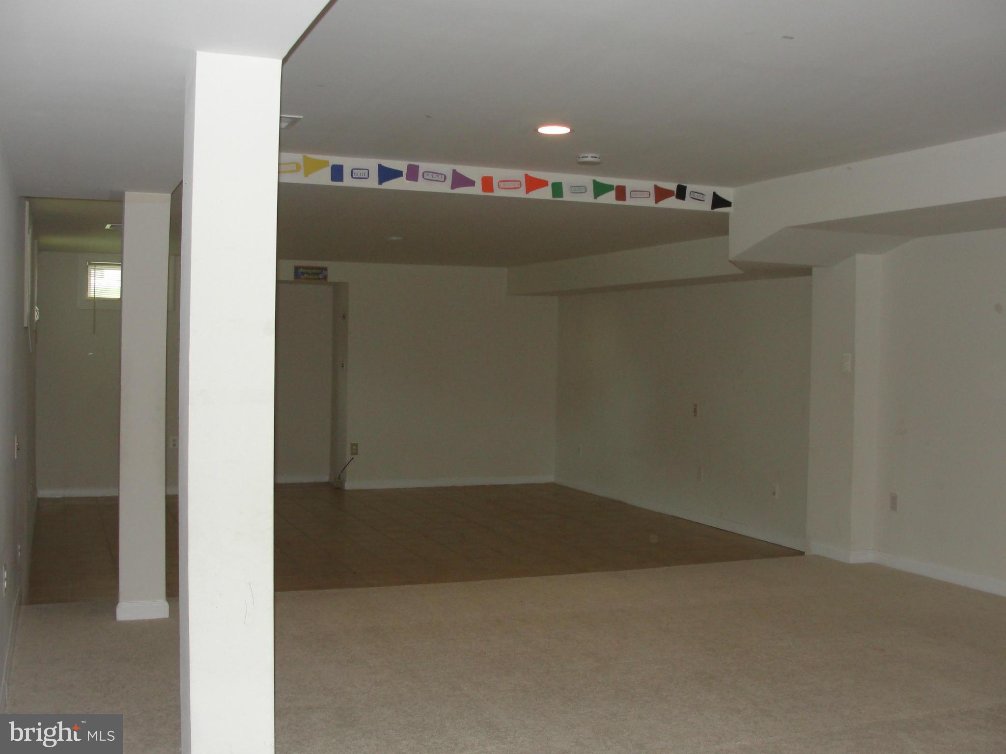 AUTUMN HILLS - Residential Lease