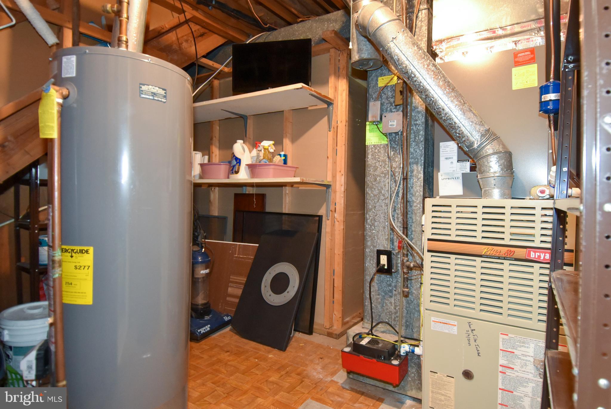 ENGLISH MANOR - Residential