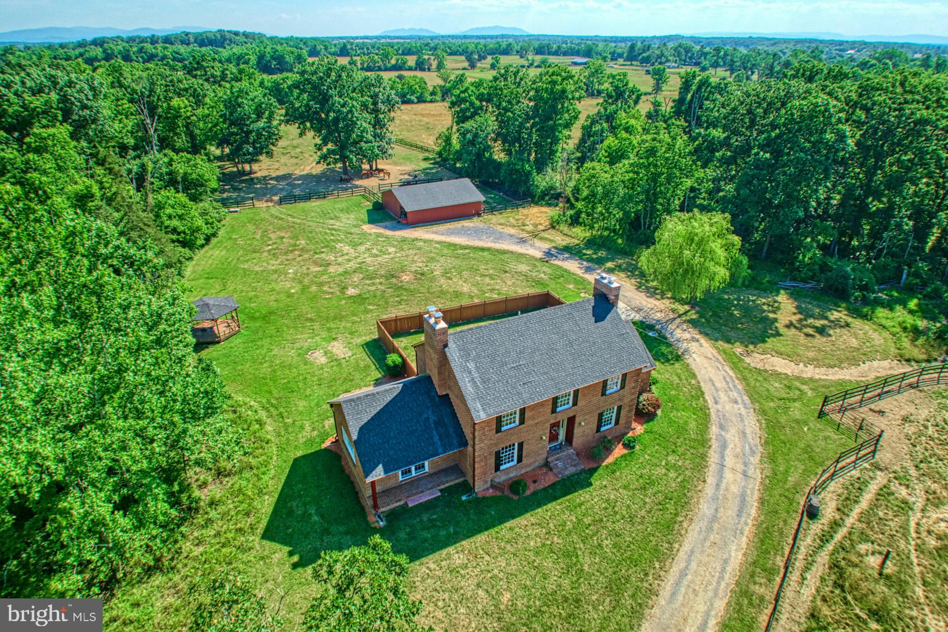 RUSSELL - Residential