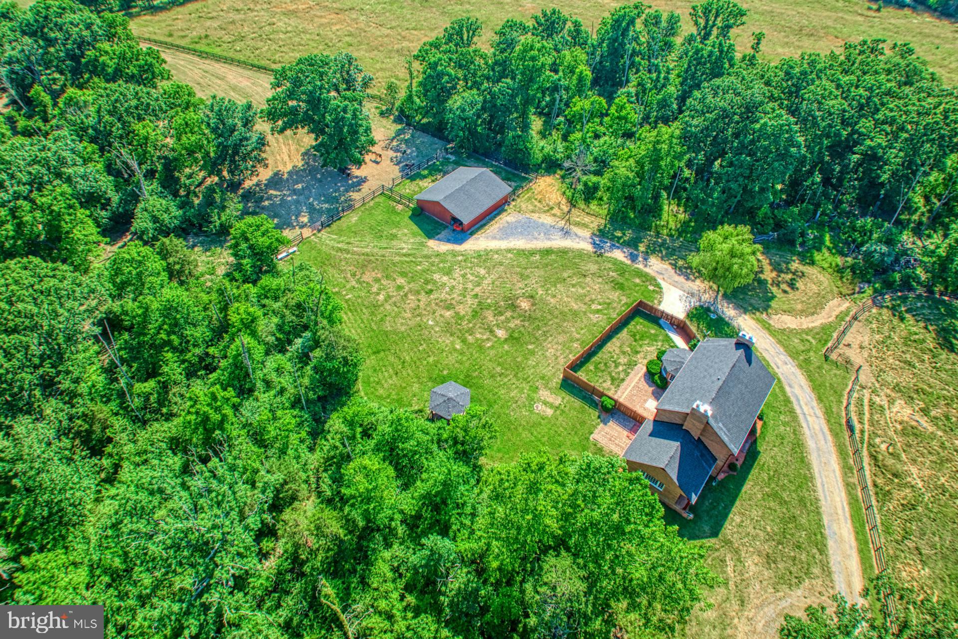 RUSSELL - Residential