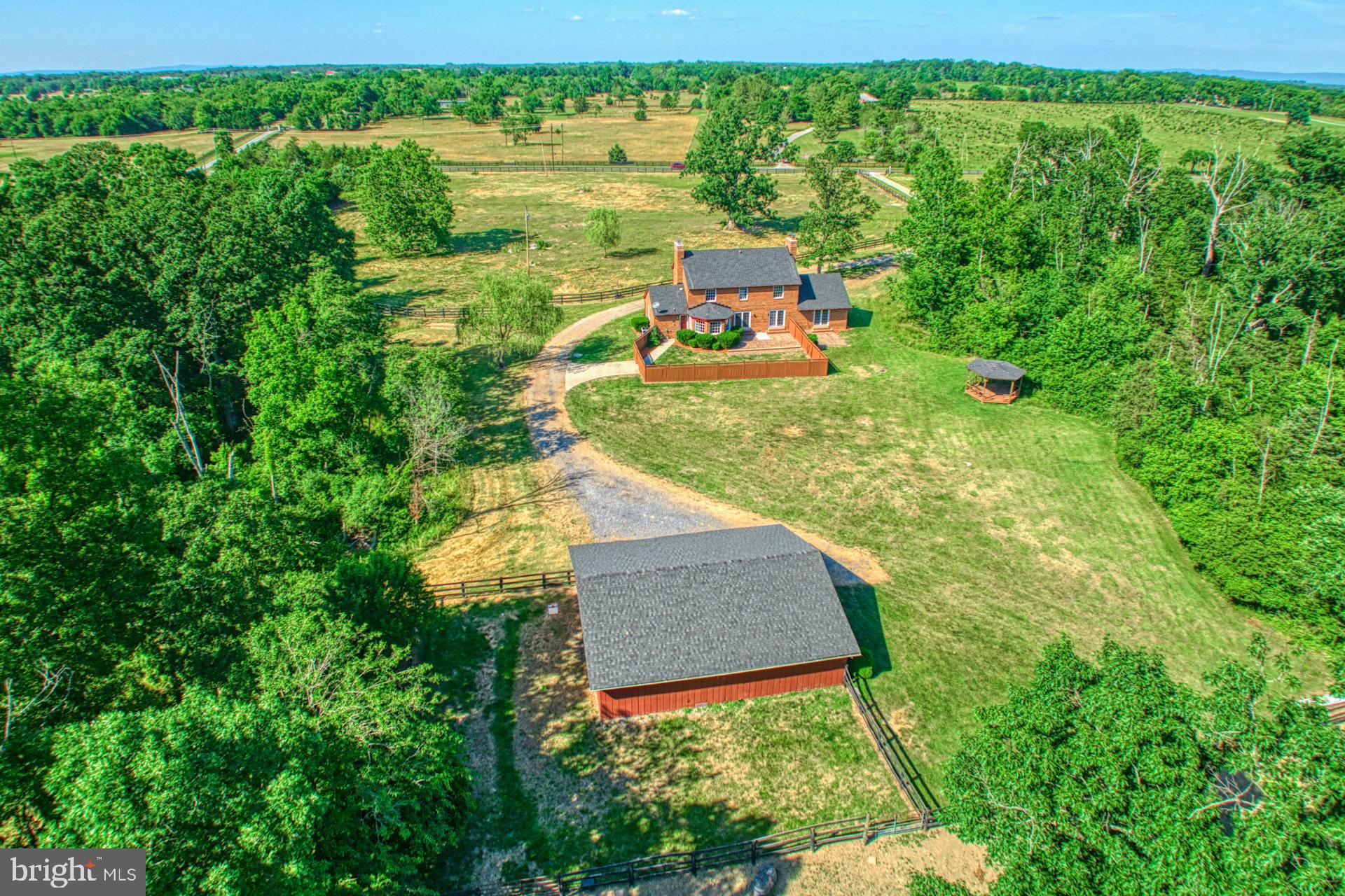 RUSSELL - Residential