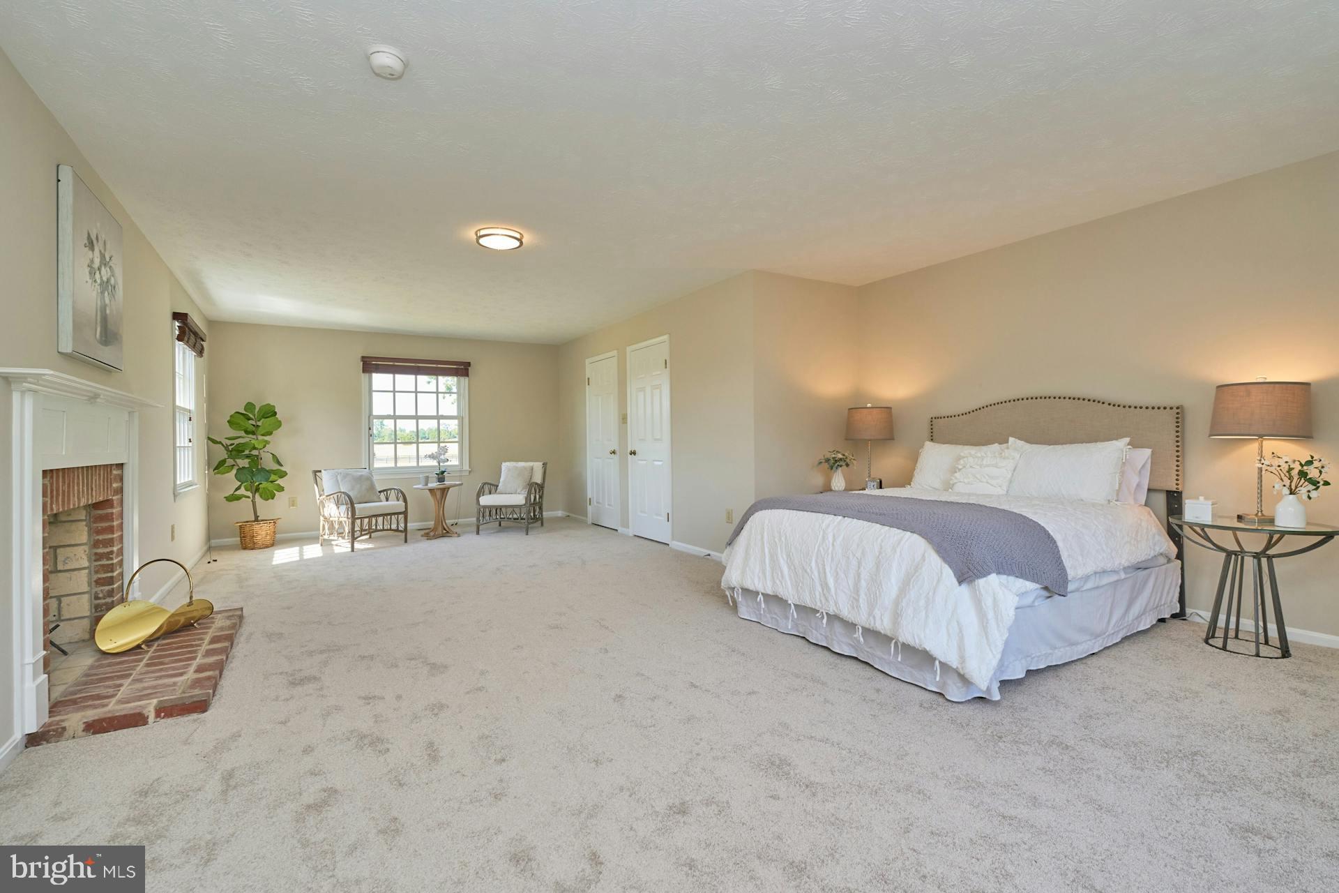 RUSSELL - Residential