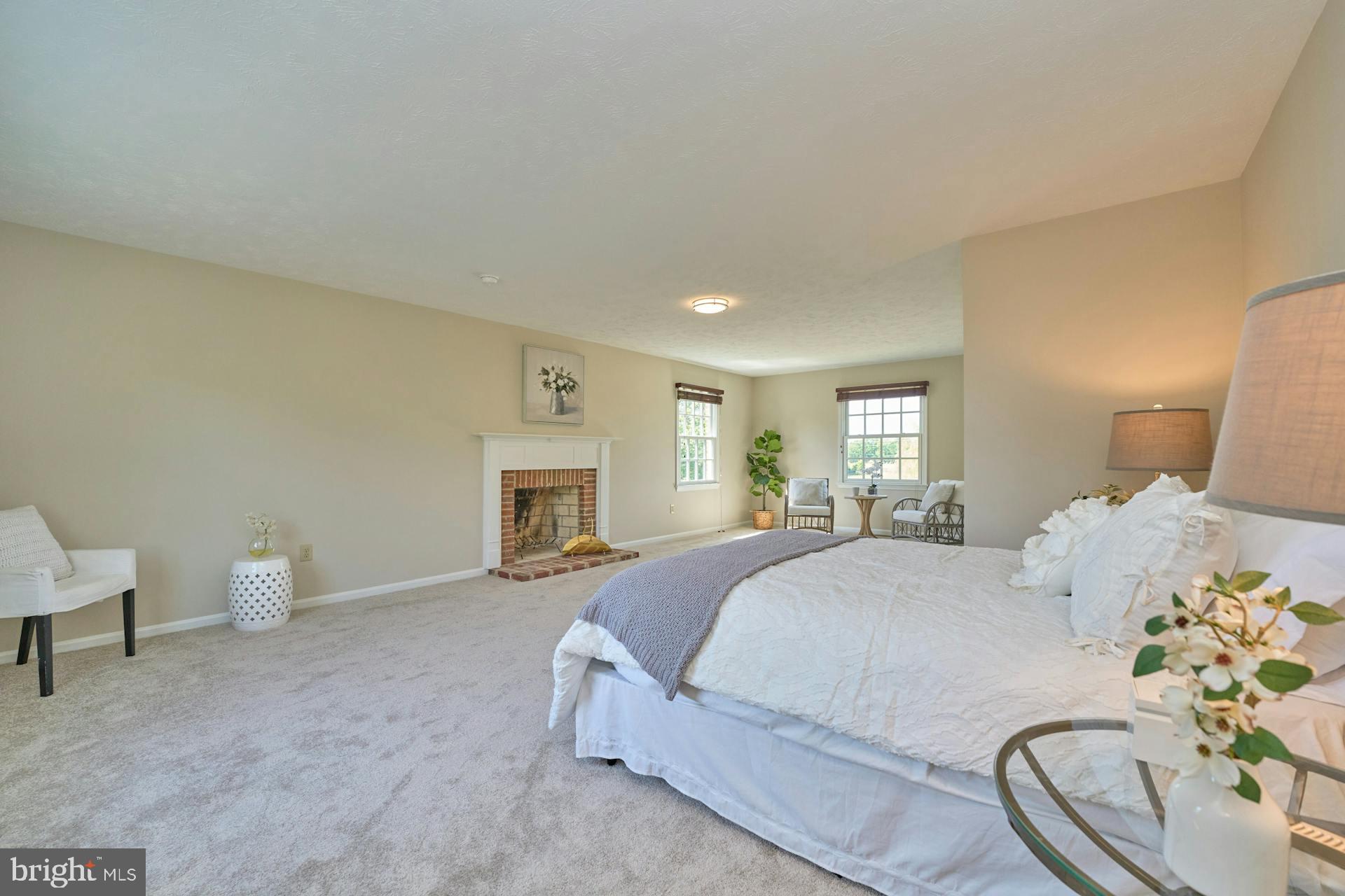 RUSSELL - Residential