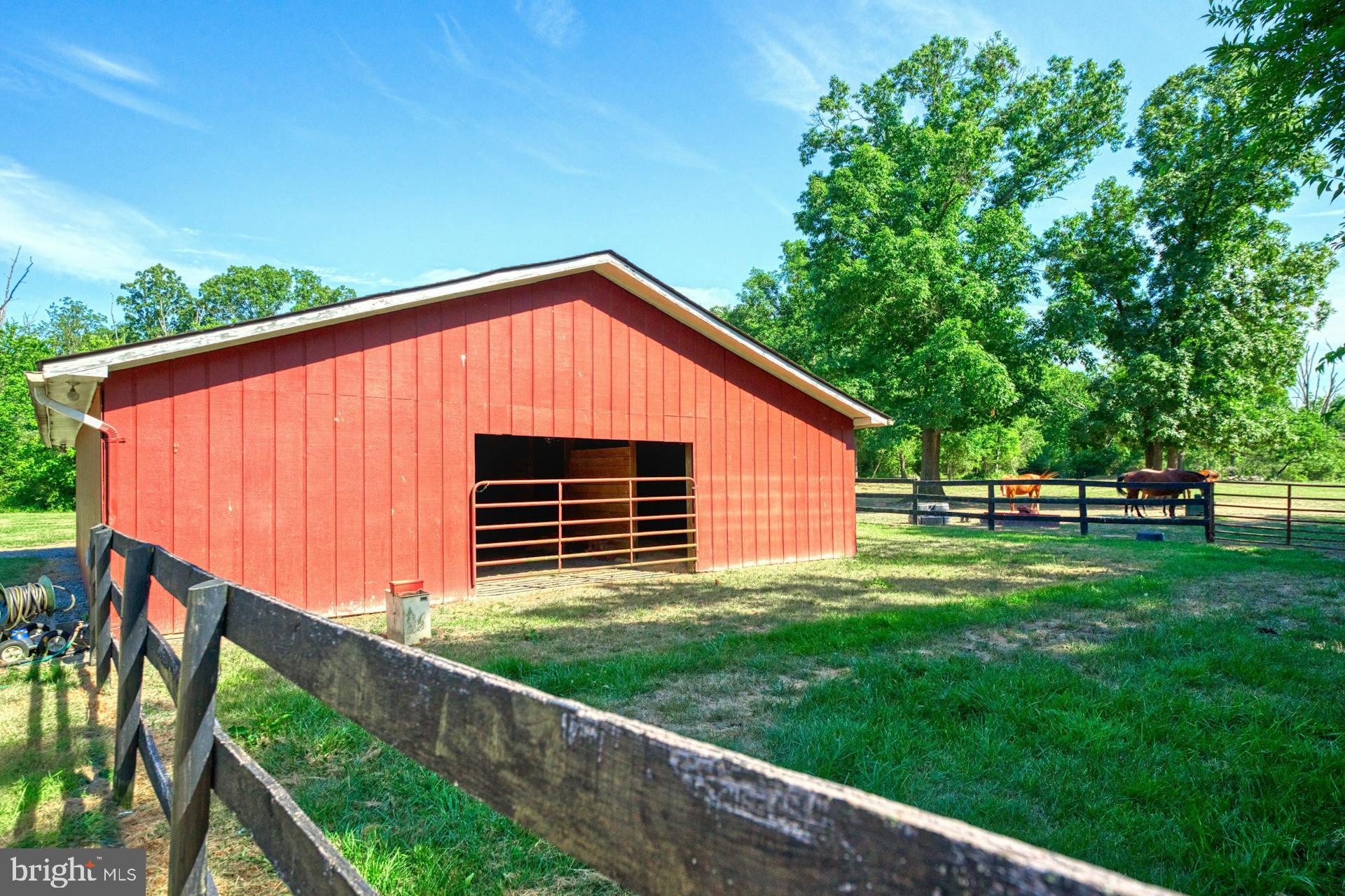 RUSSELL - Residential