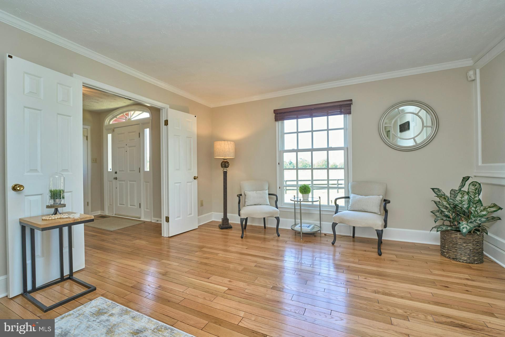 RUSSELL - Residential