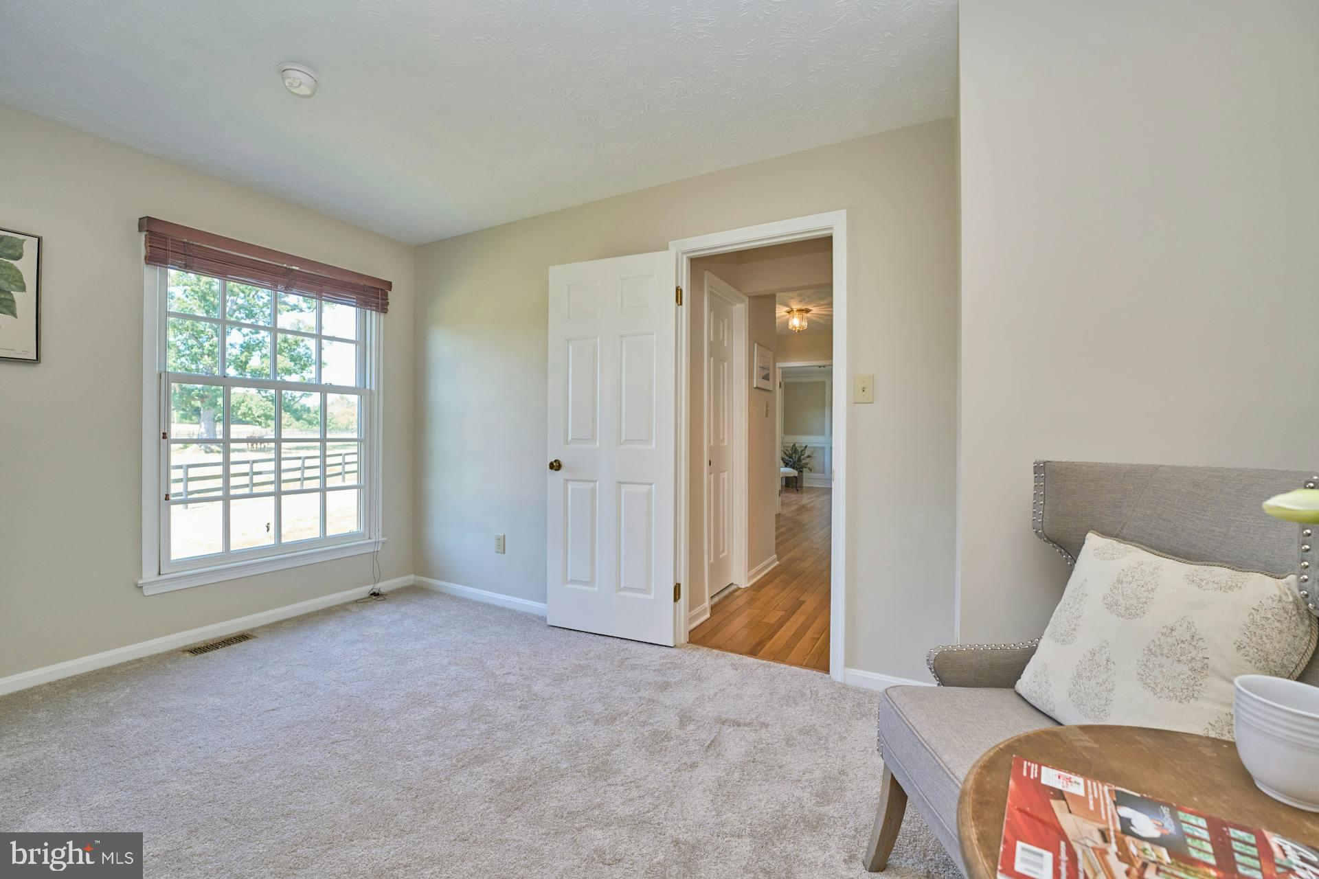 RUSSELL - Residential