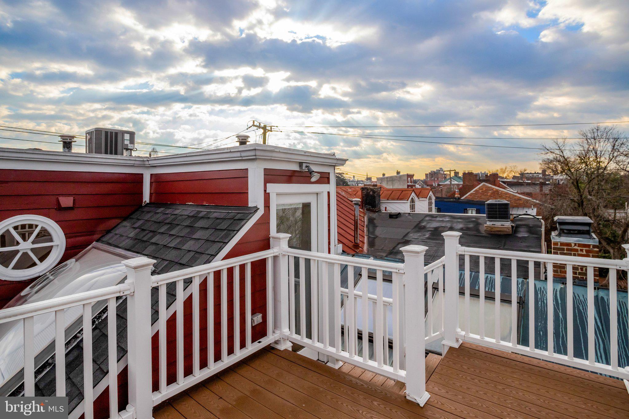 OLD TOWN/PARKER GRAY - Residential