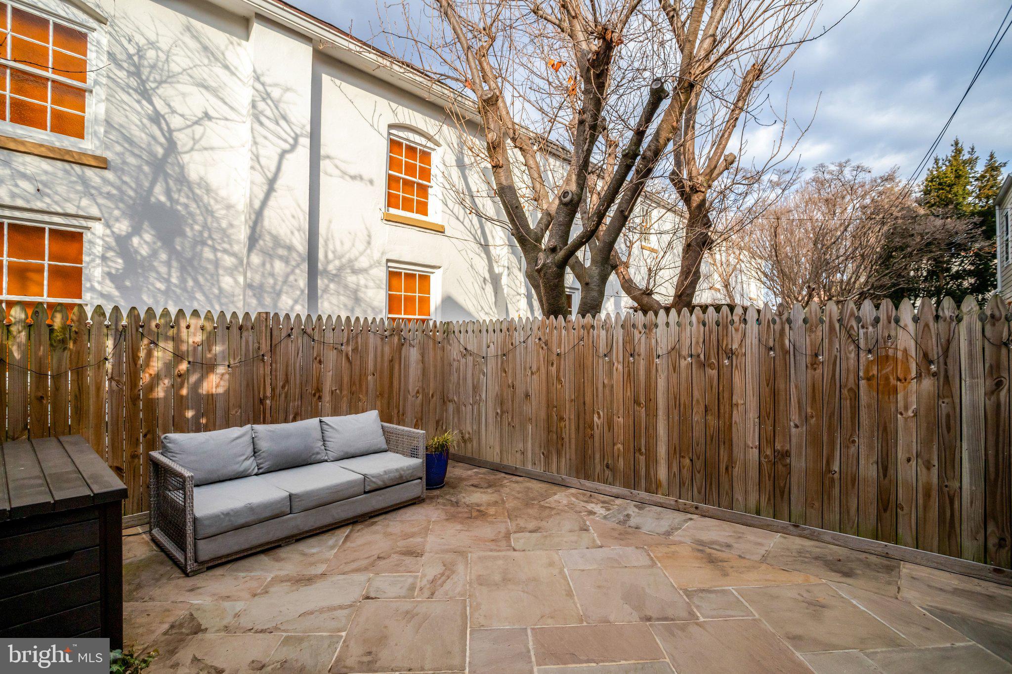 OLD TOWN/PARKER GRAY - Residential