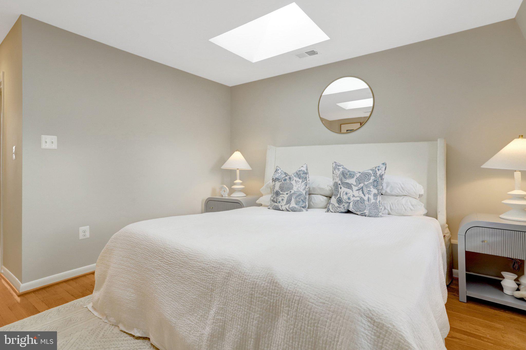 OLD TOWN/PARKER GRAY - Residential