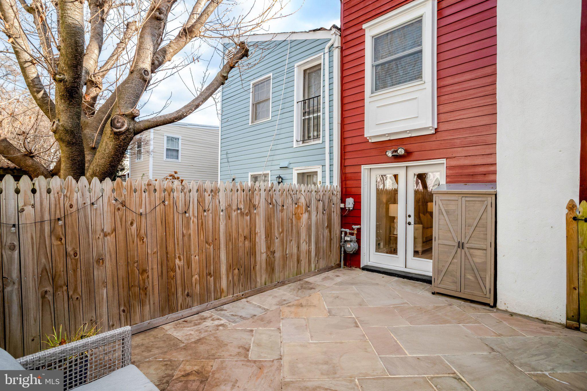 OLD TOWN/PARKER GRAY - Residential